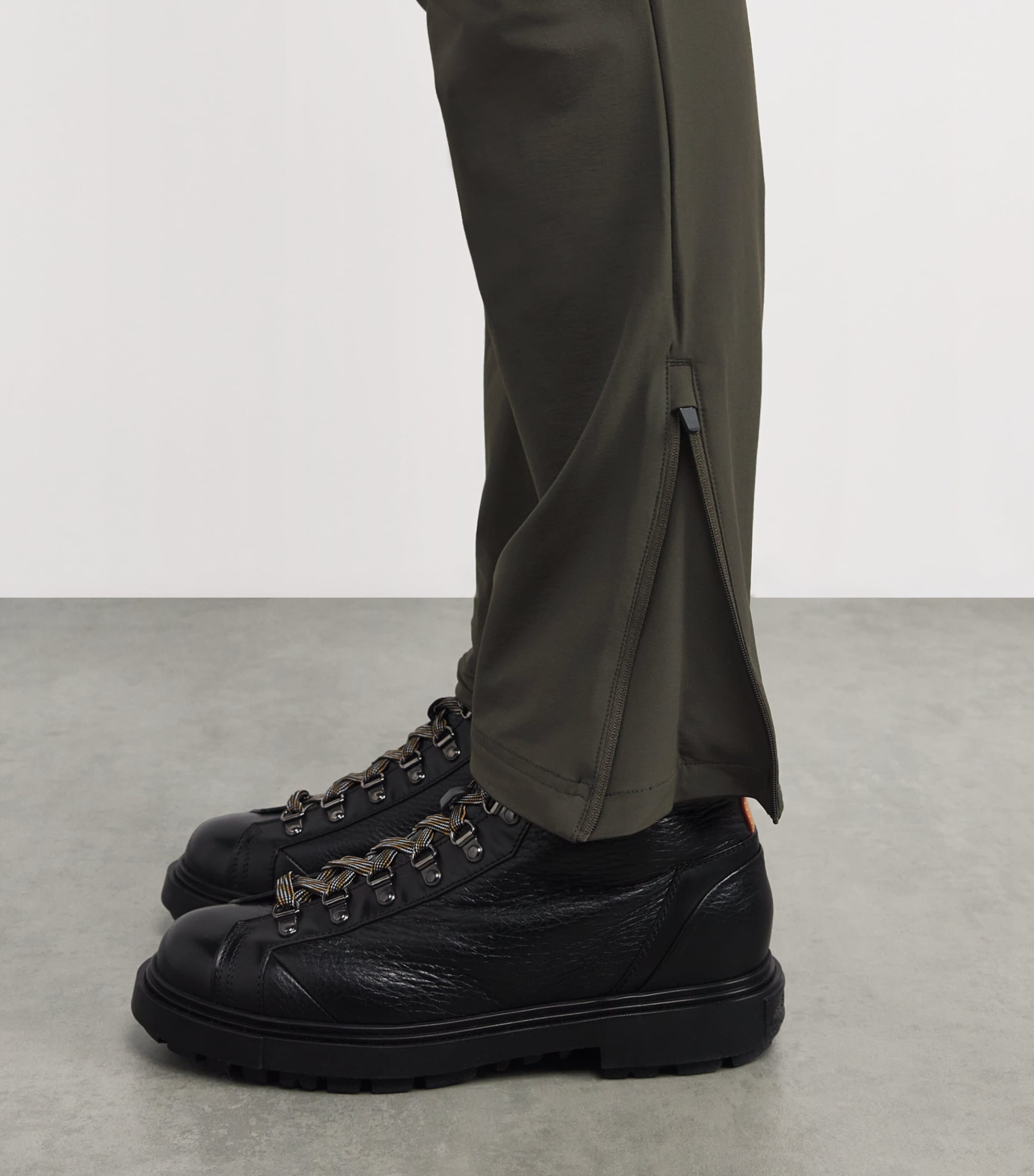 Vertikal Light Trousers 07AA:GREEN MOSS Image 7