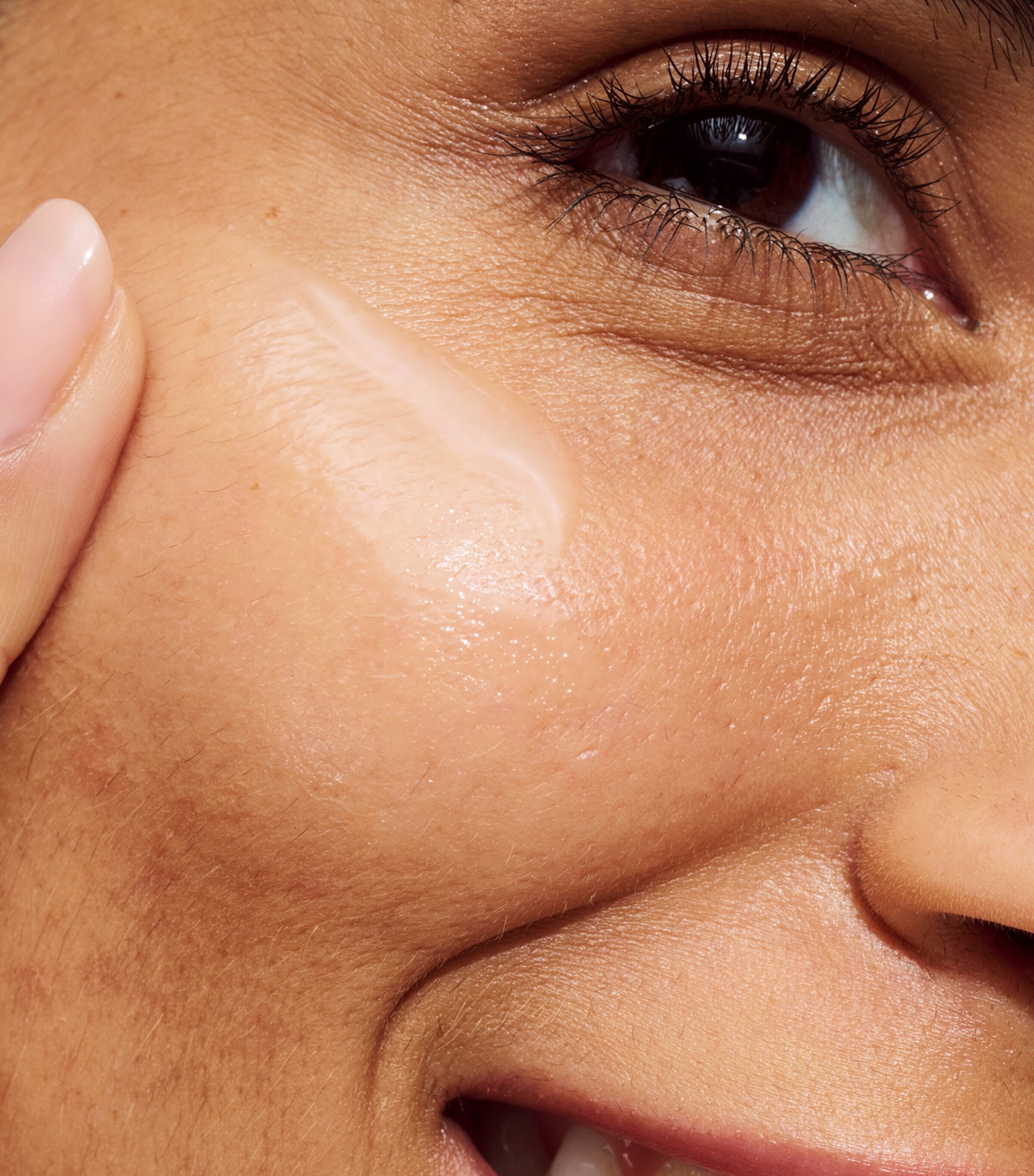 Dark Spot Clearing Serum (30ml) NO COLOUR Image 7