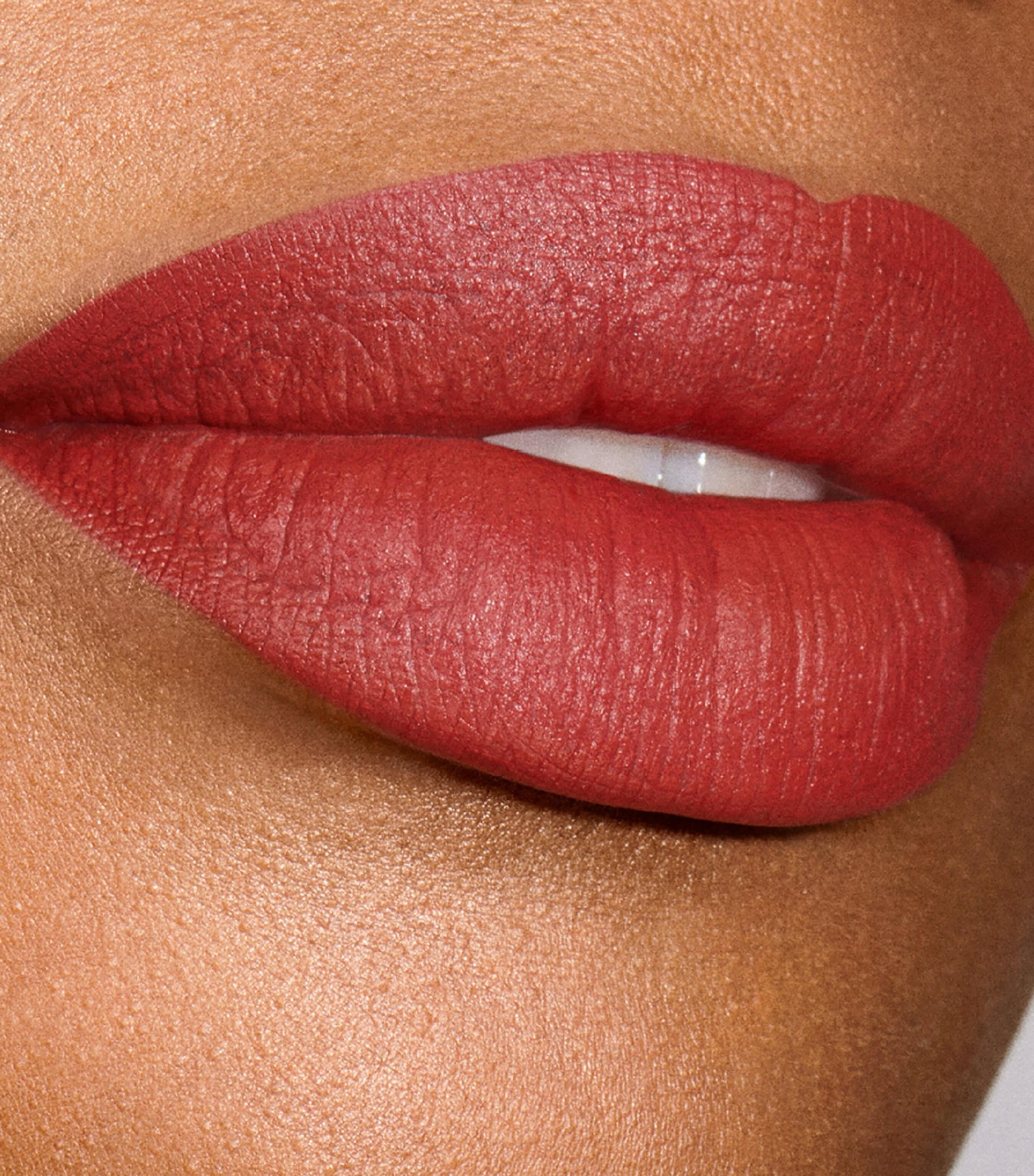 Estée Lauder Pure Color Explicit Silk Matte Lipstick Static Image 3