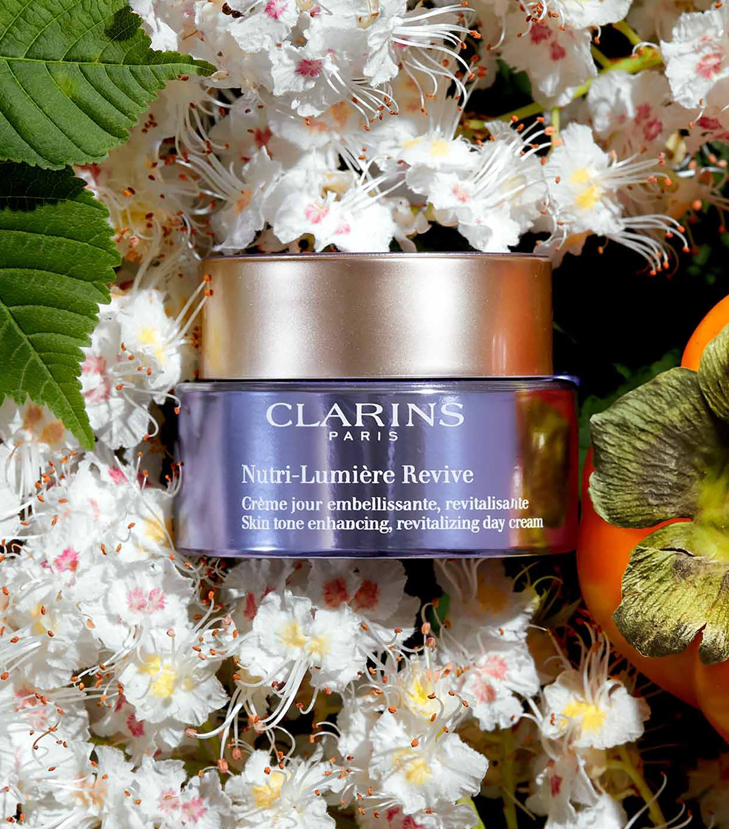 Clarins Nutri-Lumière Revive Day Cream (50ml) Image 5