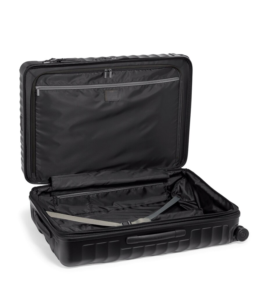 19 Degree Check-In Suitcase (80cm) TEXTURED BLACK 6153 Image 6
