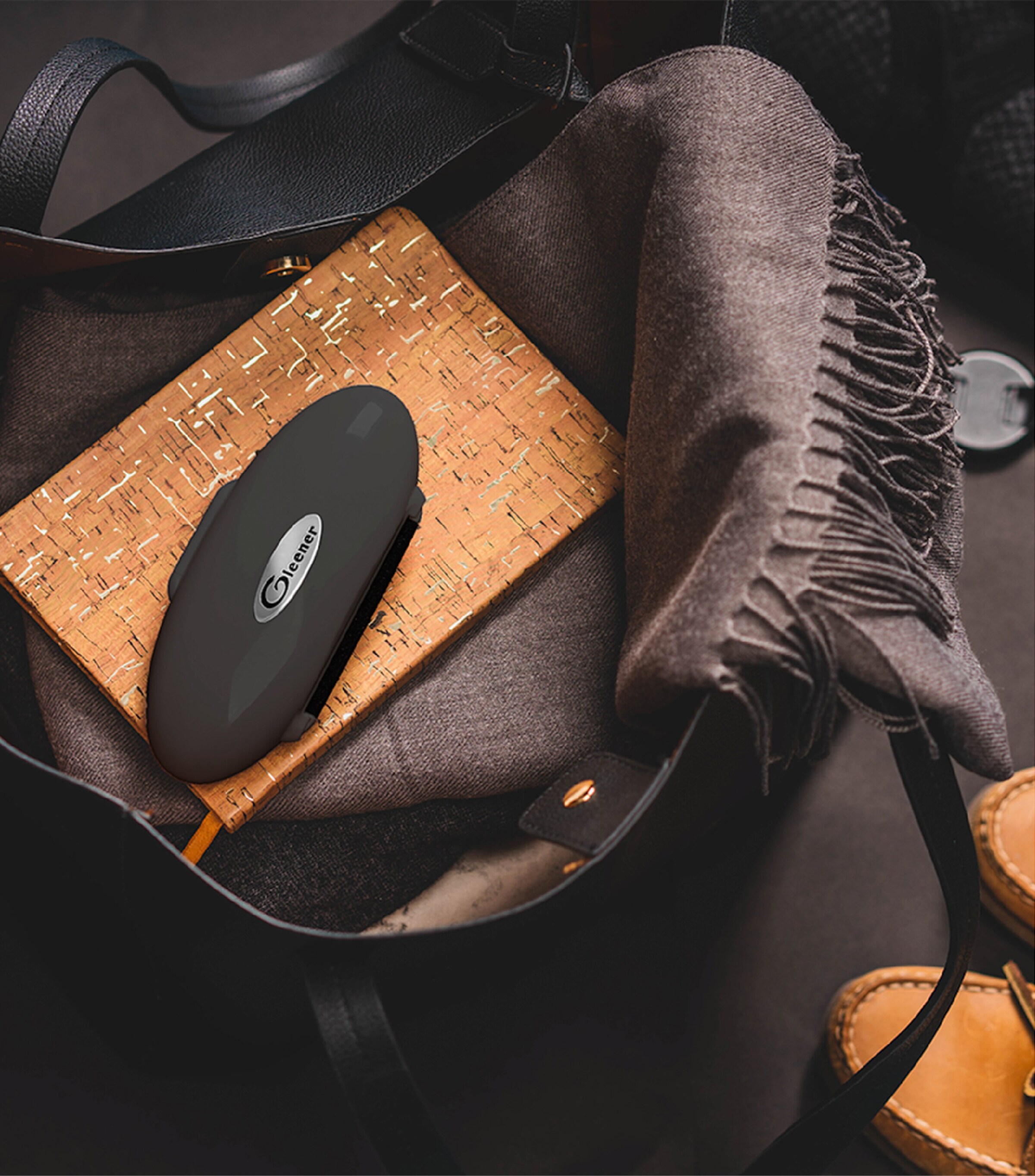 Compact 4-in-1 Battery-Free Fabric Shaver BLACK Image 8