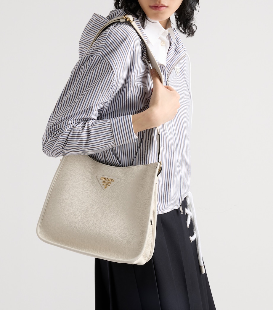 Medium Leather Shoulder Bag F02EU Image 2