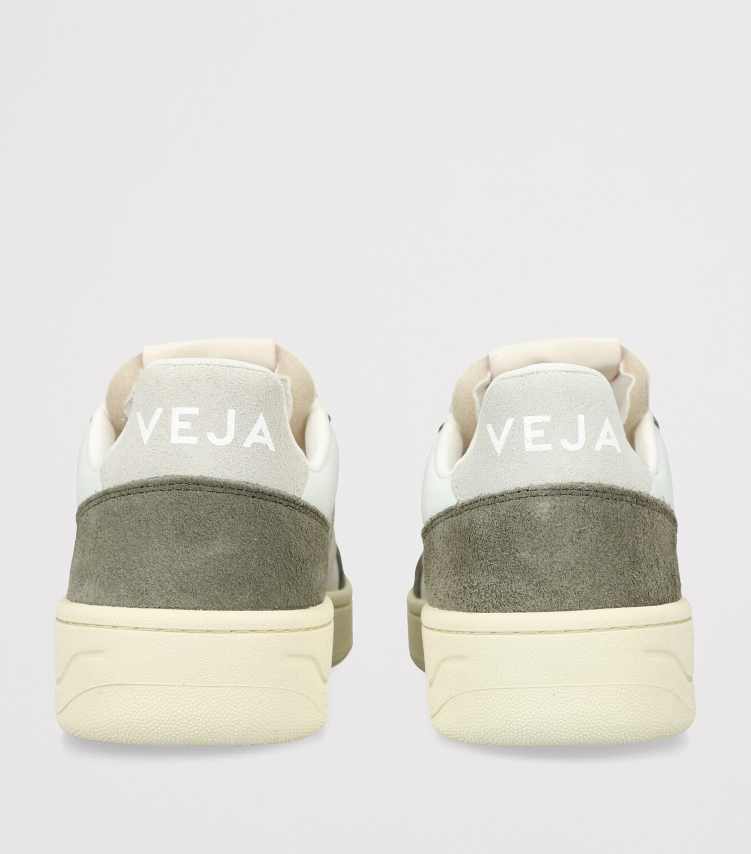 Veja Leather V-82 Sneakers Green Comb Image 2