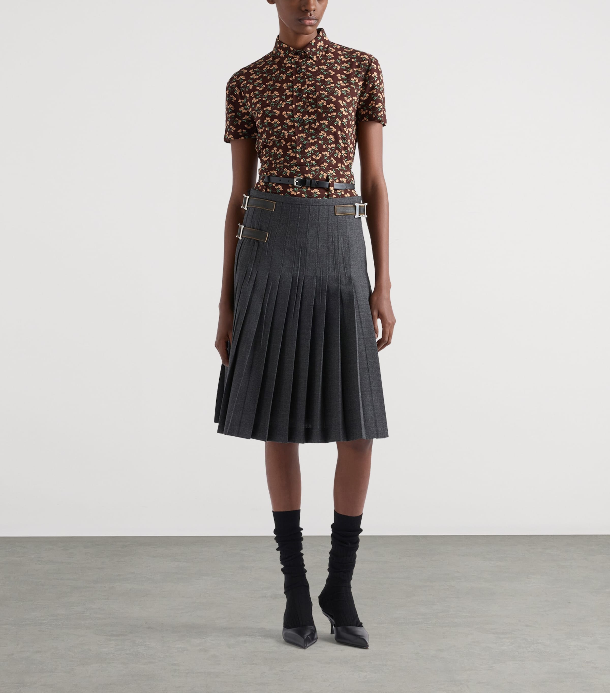Wool Hopsack Pleated Midi Skirt F0480 Image 2
