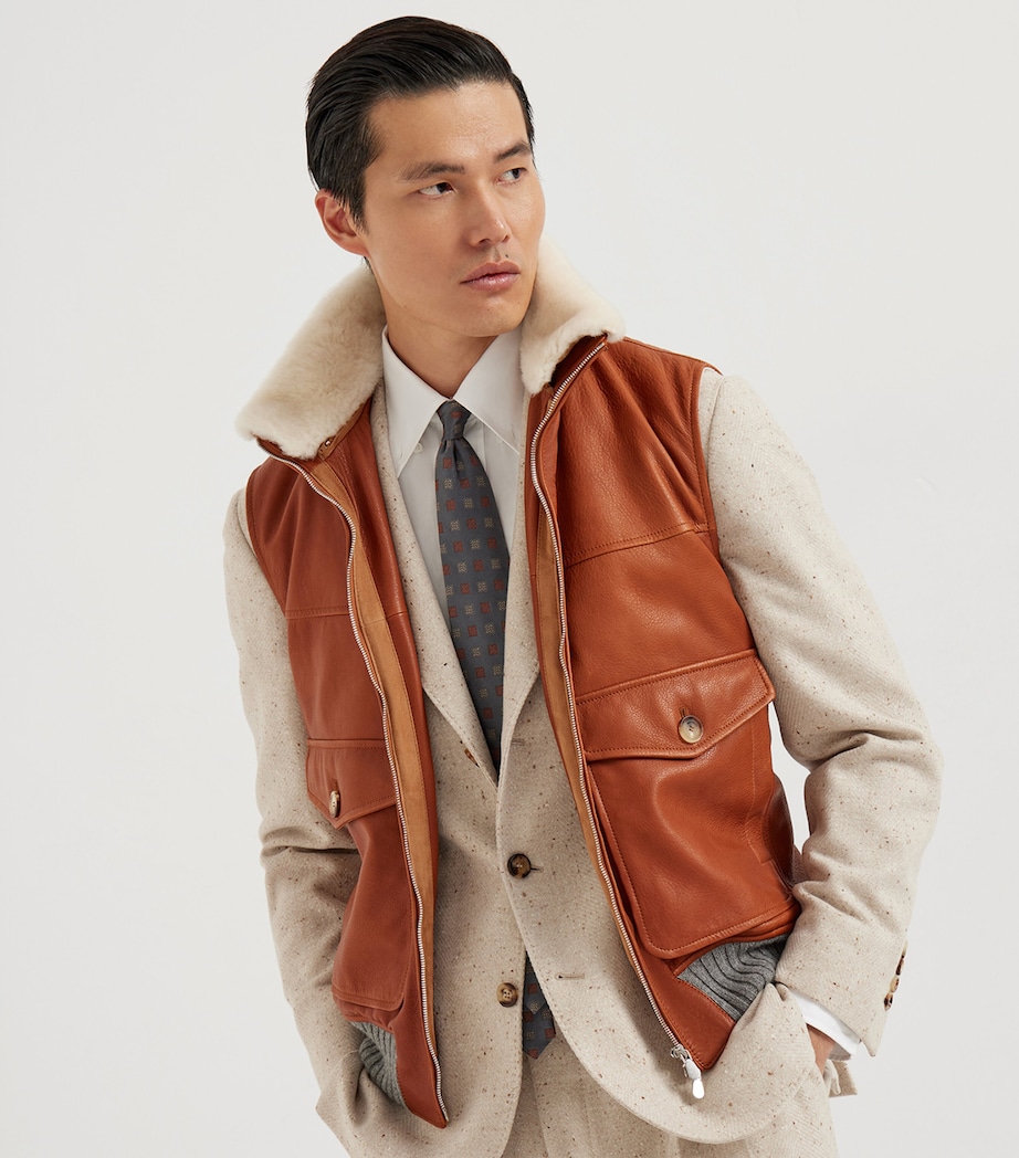 Leather Shearling-Trim Padded Gilet C4415 Image 2