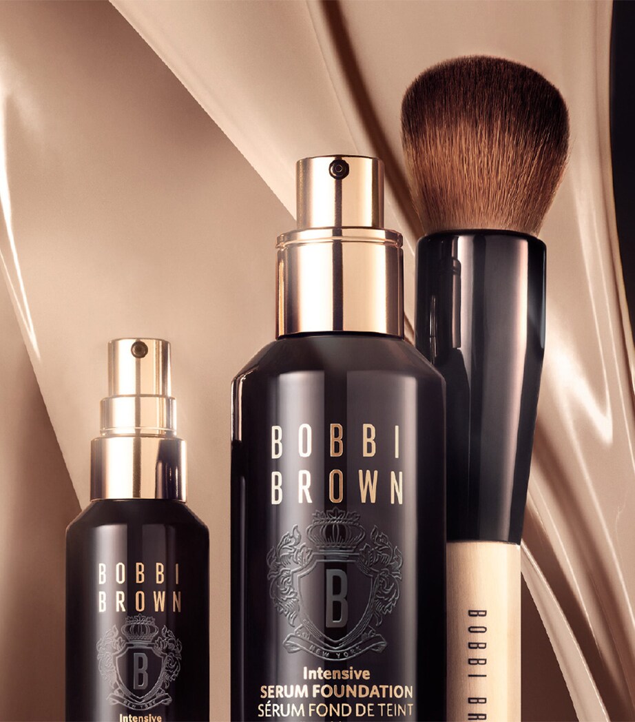 Intensive Serum Foundation SPF 40 NATURAL Image 7