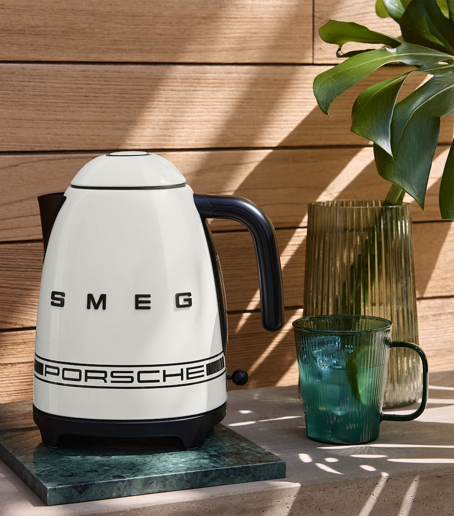 Smeg x Porsche Kettle (1.7L) WHITE Image 3