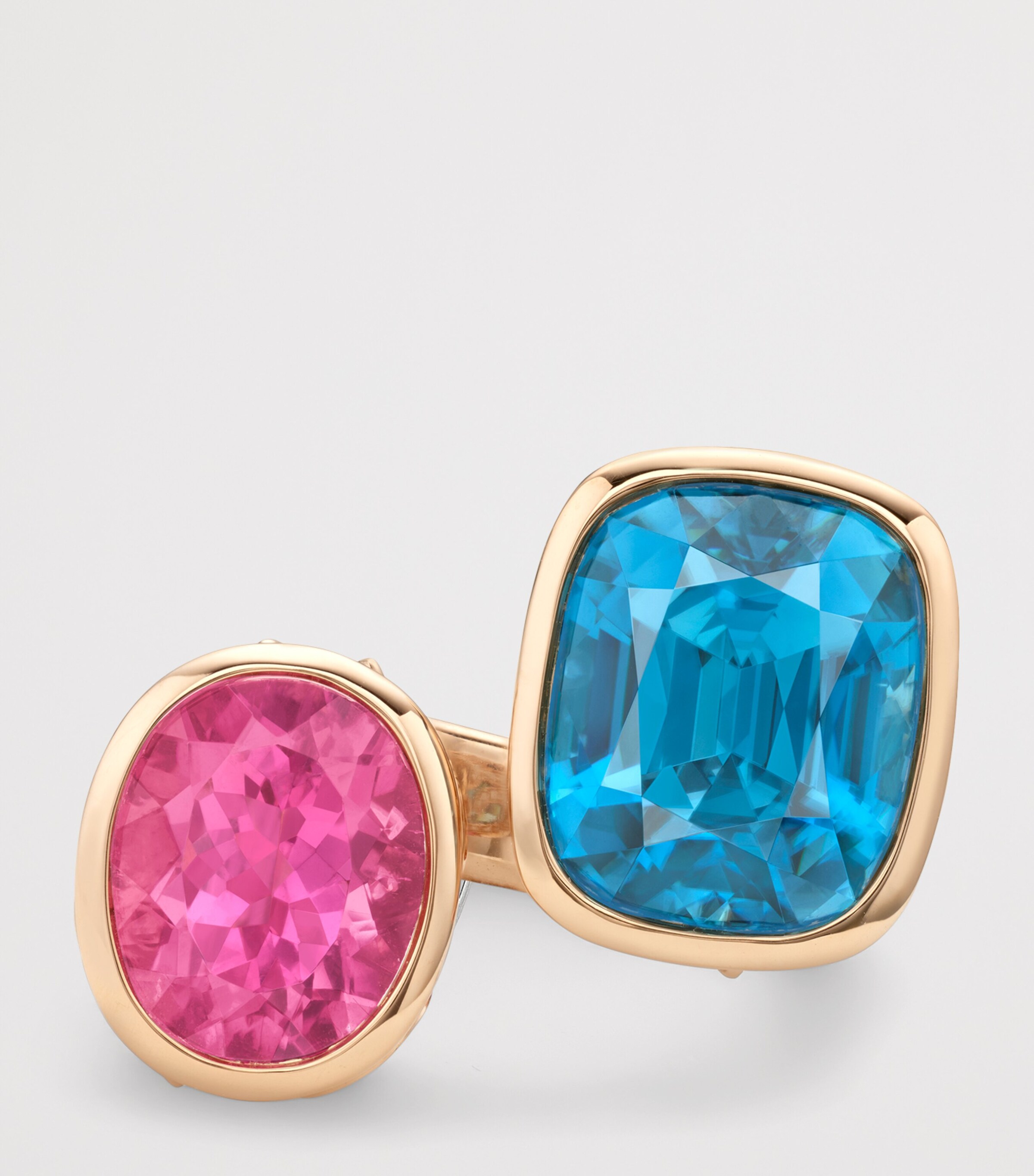 Boodles Rose Gold, Diamond and Gemstone The Palace Collection Royal Damask Gemini Ring Pink Image 3