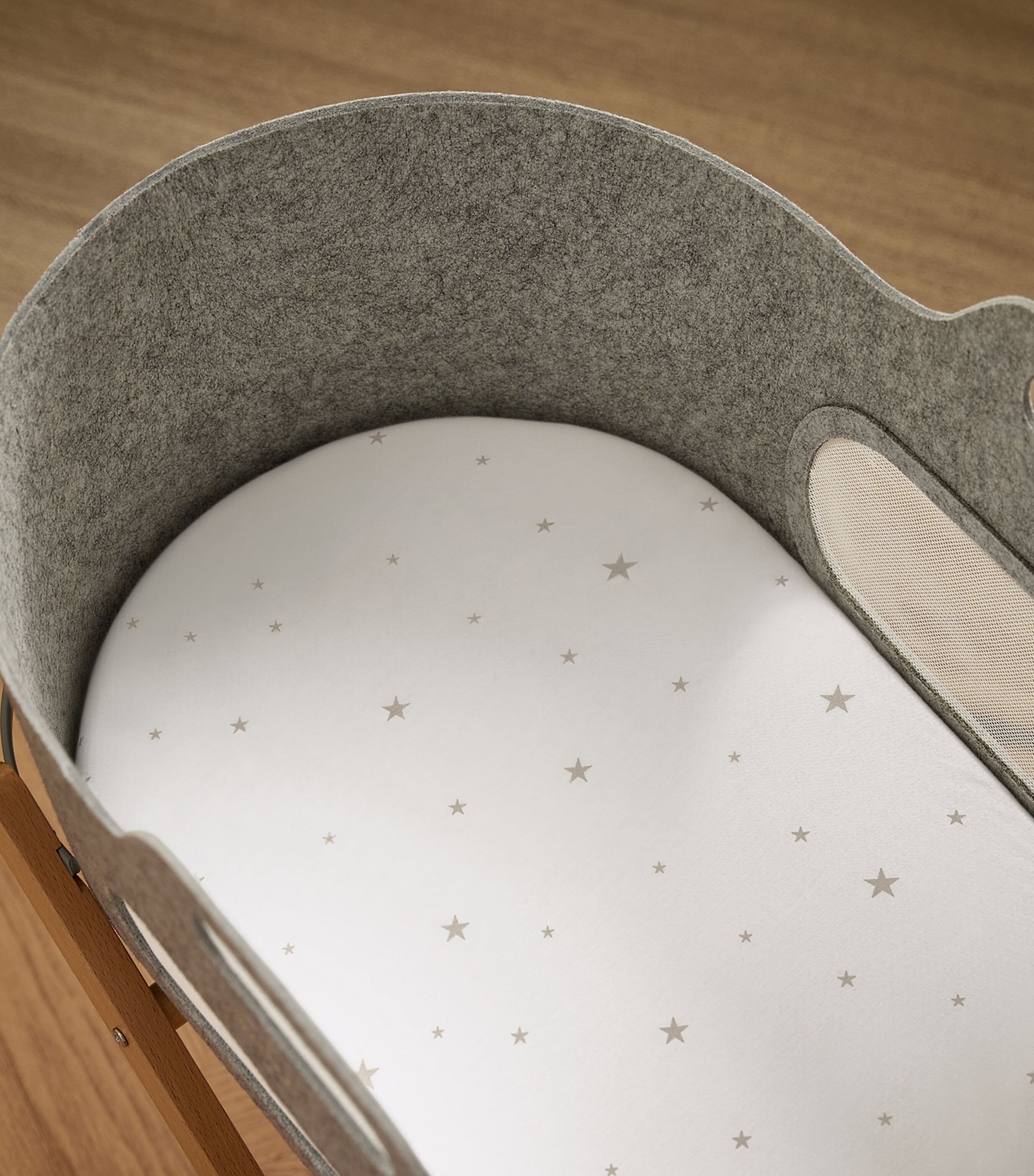 Snüz Moses Basket Fitted Sheets (Pack of 2) White Star Image 3