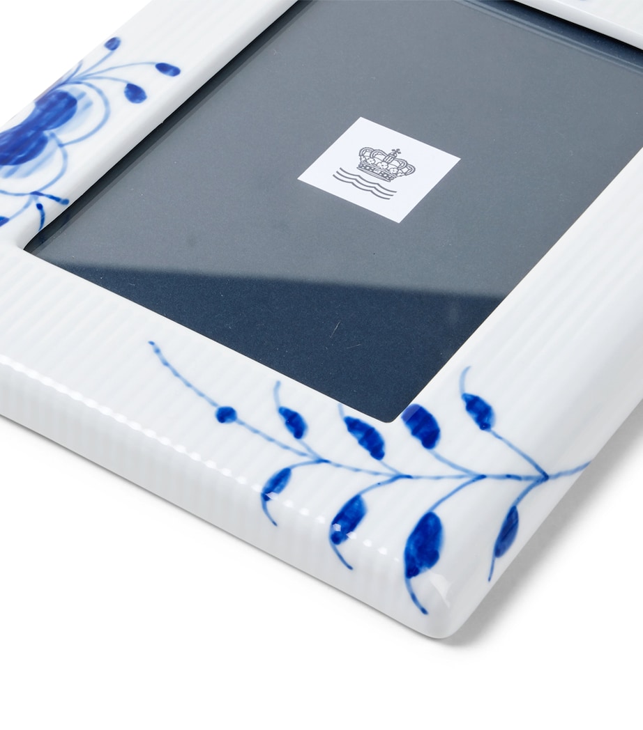 Blue Fluted Plain Mega Photo Frame (4" x 6") BLUE Image 5