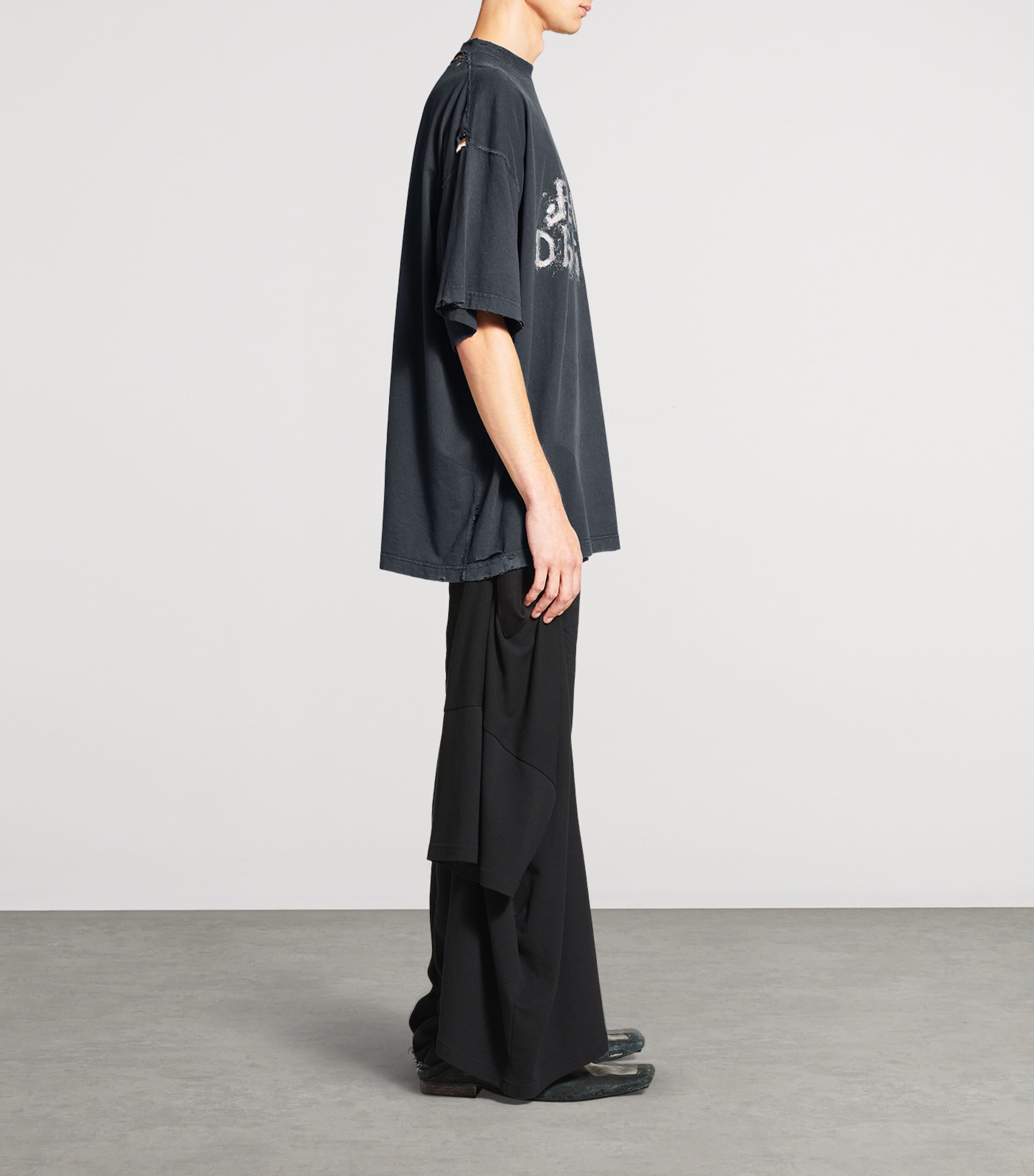 【カッコイイデザイン♪】BALENCIAGA Oversized T Balenciaga I Puma Oversized T-shirt in Black Faded