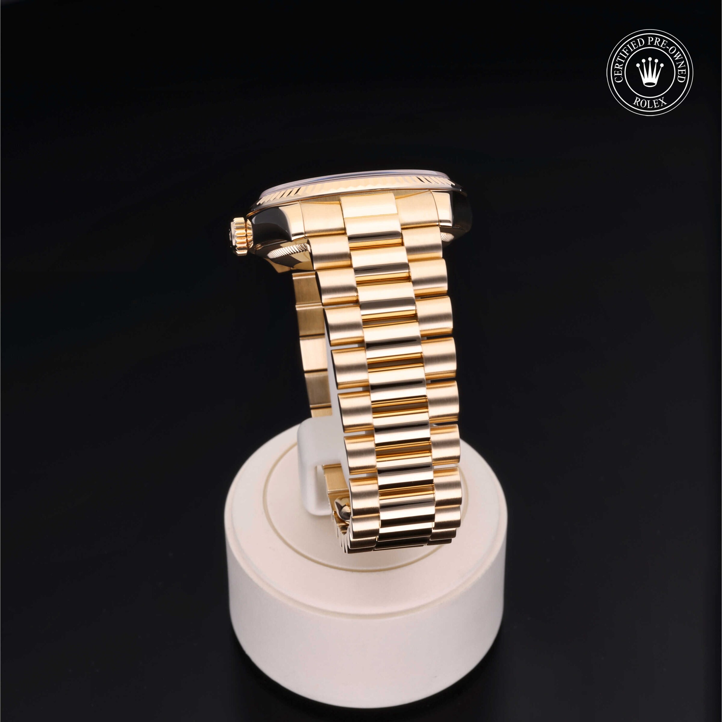 Model image: rolex-certified-pre-owned-Day-Date-36mm-18ct Yellow Gold-2010s-M118238-0097 thumbnail 3