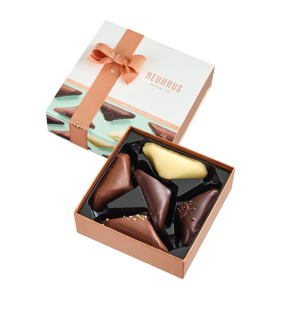 Dark, Milk and White 5-Piece Discovery Selection Box (104g) NO COLOUR Image 4