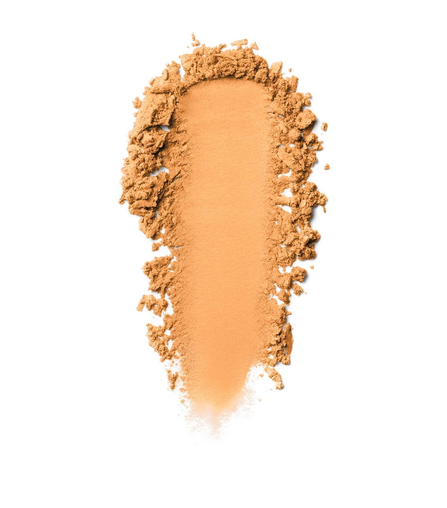Sheer Finish Pressed Powder SOFT HONEY Image 2