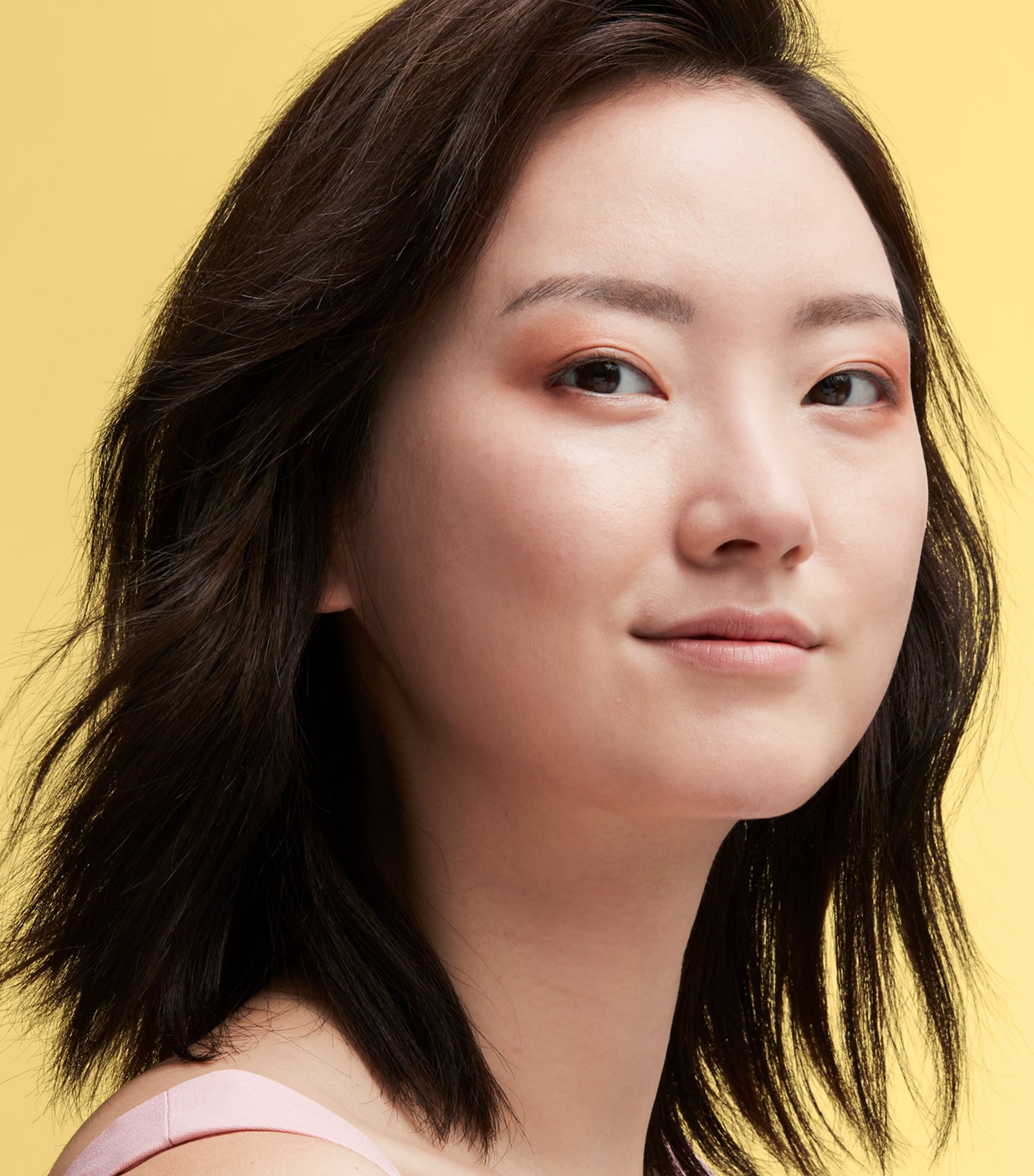 MAC Studio Radiance Face and Body Foundation Image 4