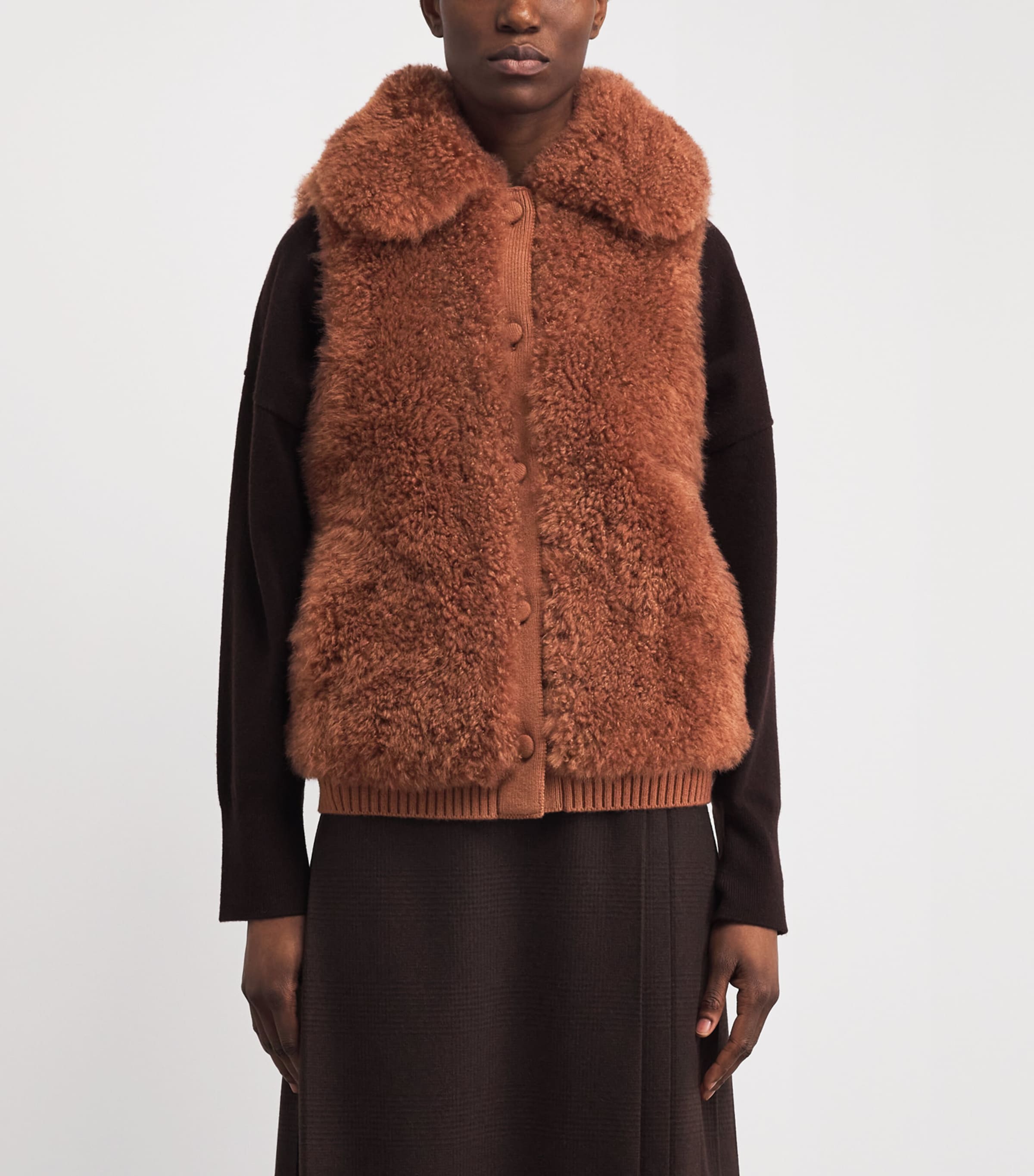 Yves Salomon Womens Cashmere Shearling-Knitted Gilet Image 4