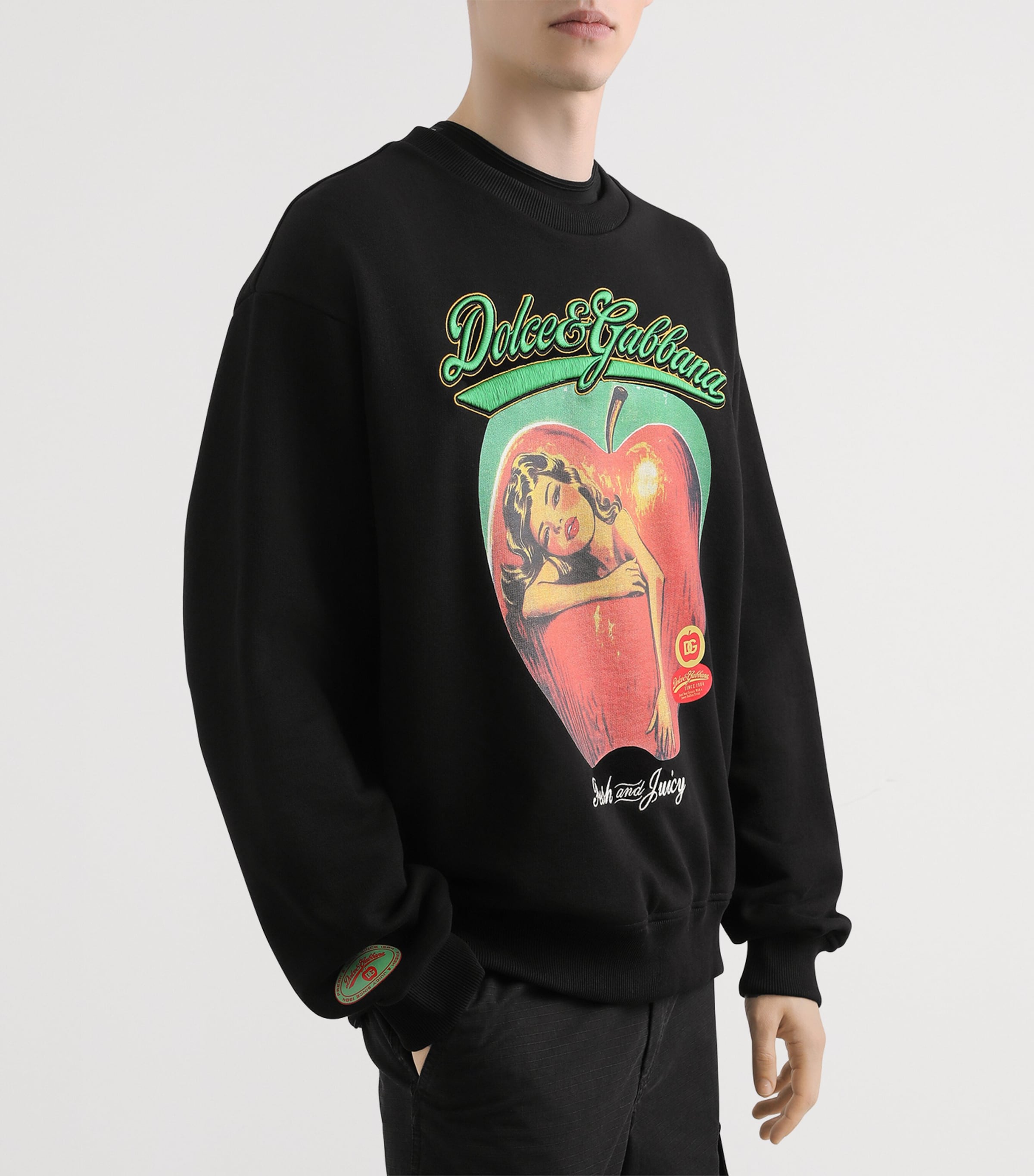 Cotton Apple Graphic Sweatshirt N0000-BLACK Image 2
