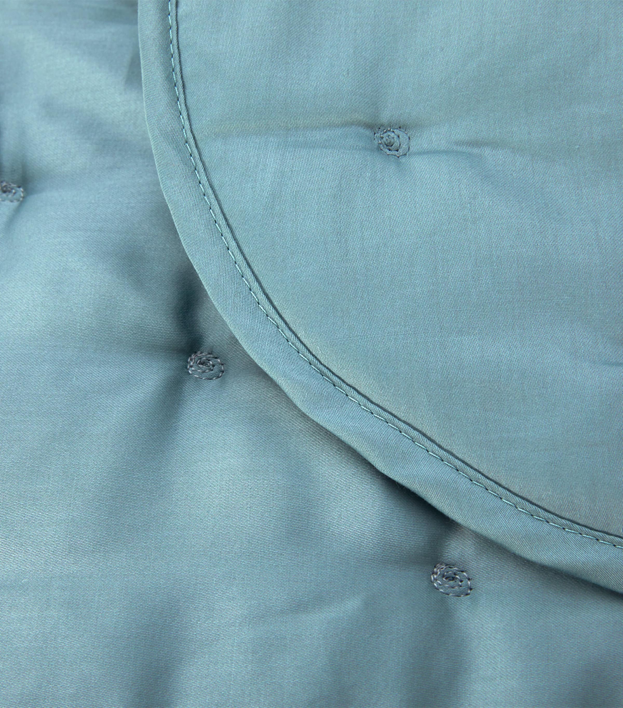 Triomphe Double Bedpsread (250cm x 250cm) FJORD Image 2