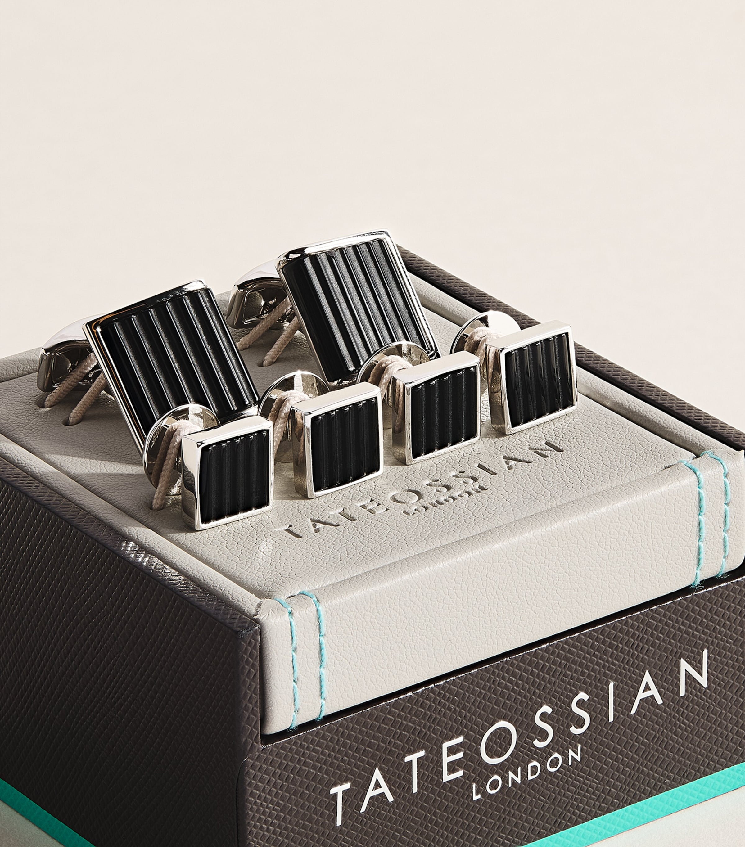 Tateossian Onyx Ribbed Wedge Cufflink Set Black Image 4