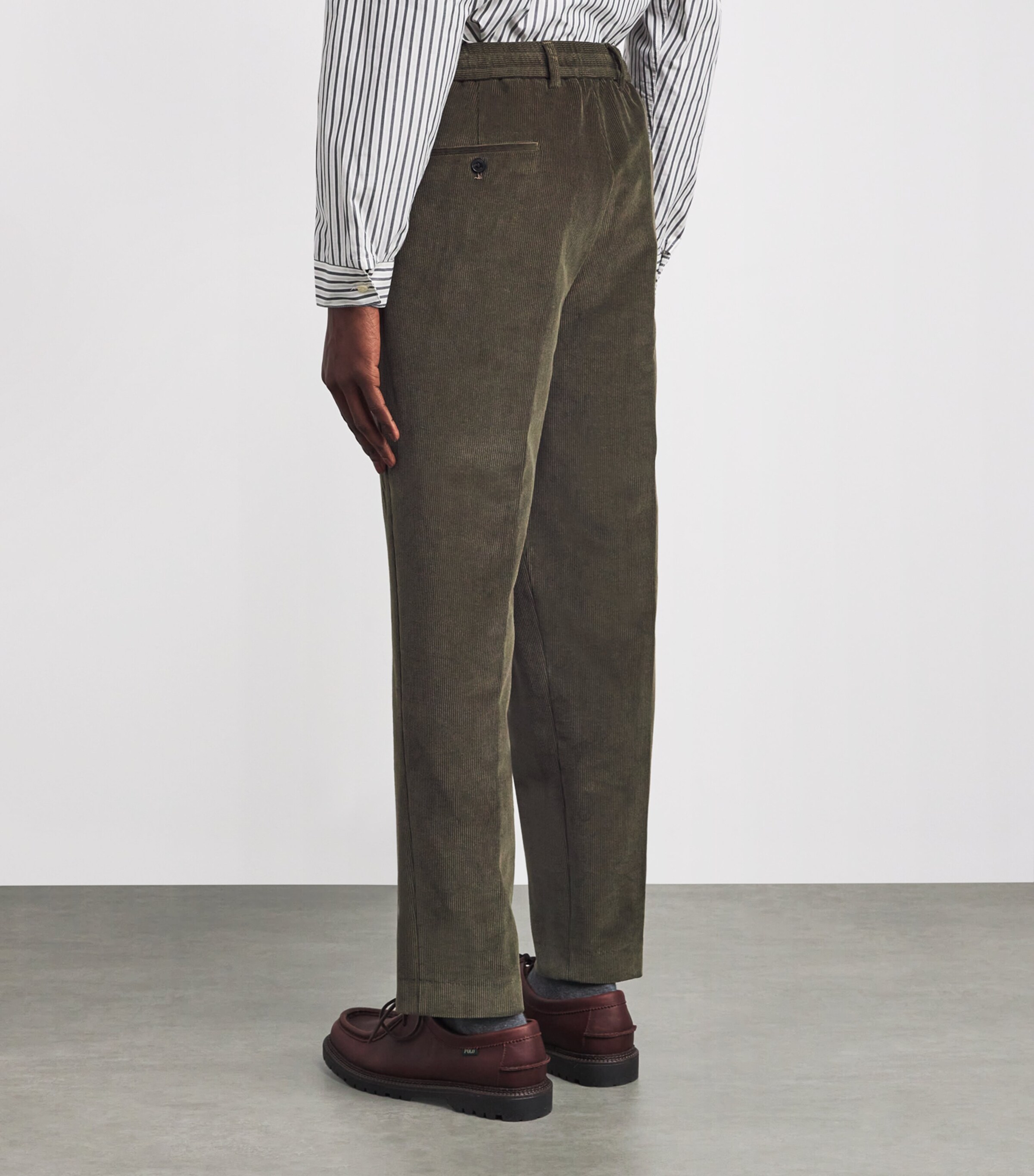 Barbour Mens Cotton-Blend Corduroy Wallington Trousers Olive Image 4