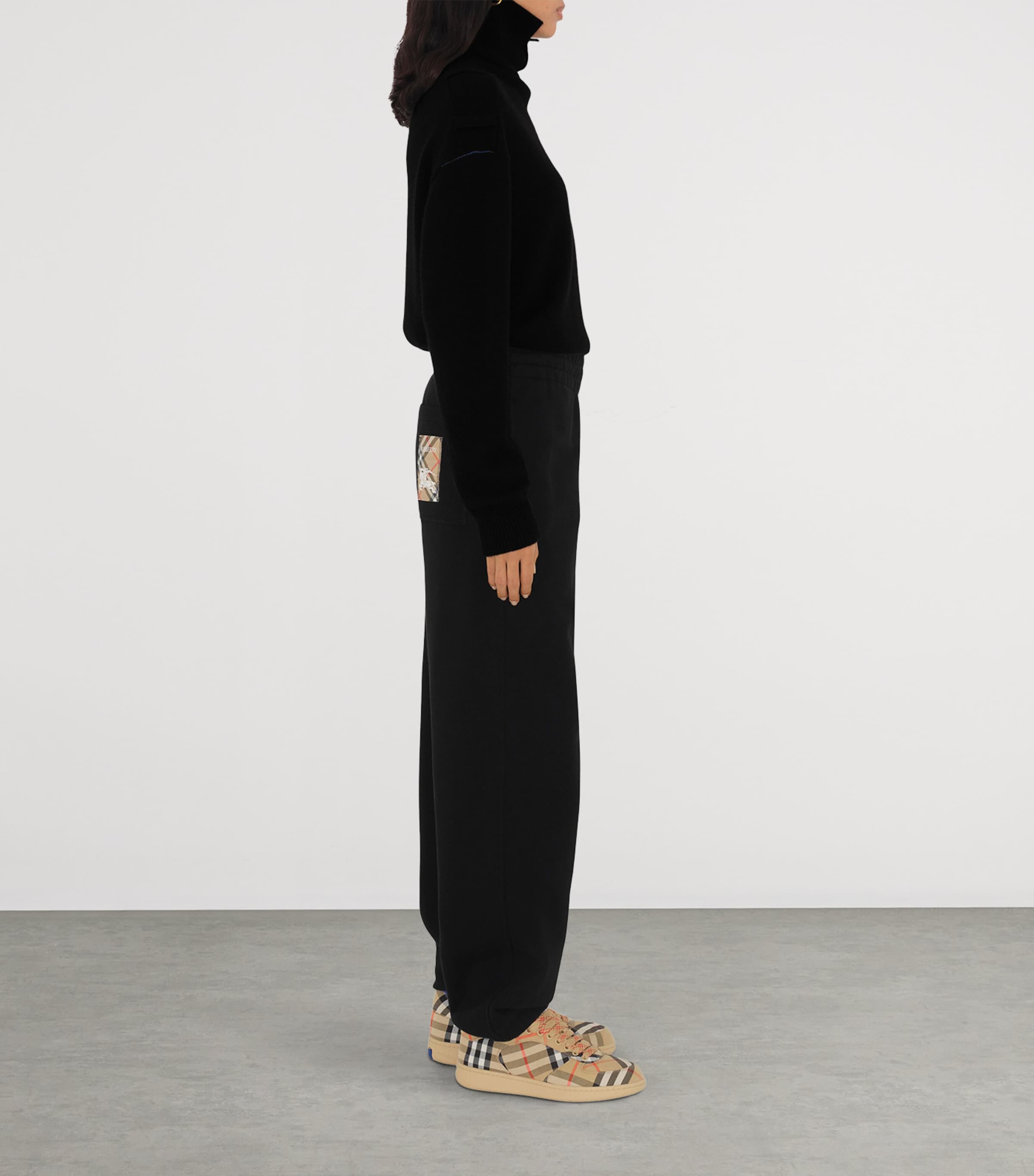 Check Label Sweatpants BLACK Image 5