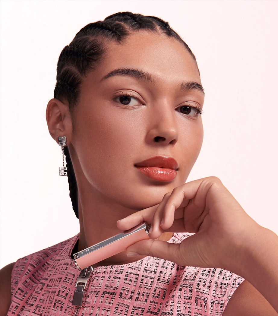 Rose Perfecto Beautifying Lip Balm 501 SPICY BROWN Image 6