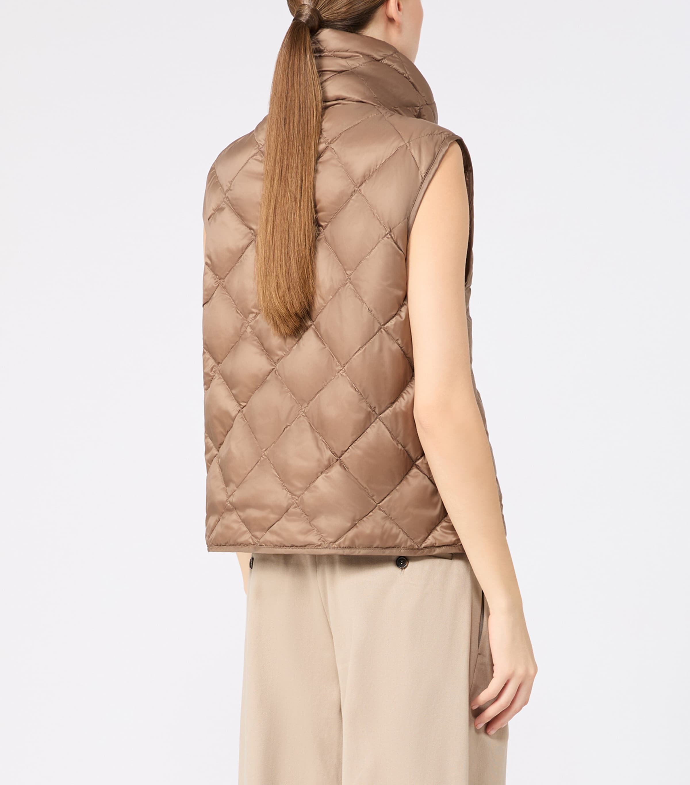 Max Mara Womens Down-Filled Puffer Gilet Camel Image 4