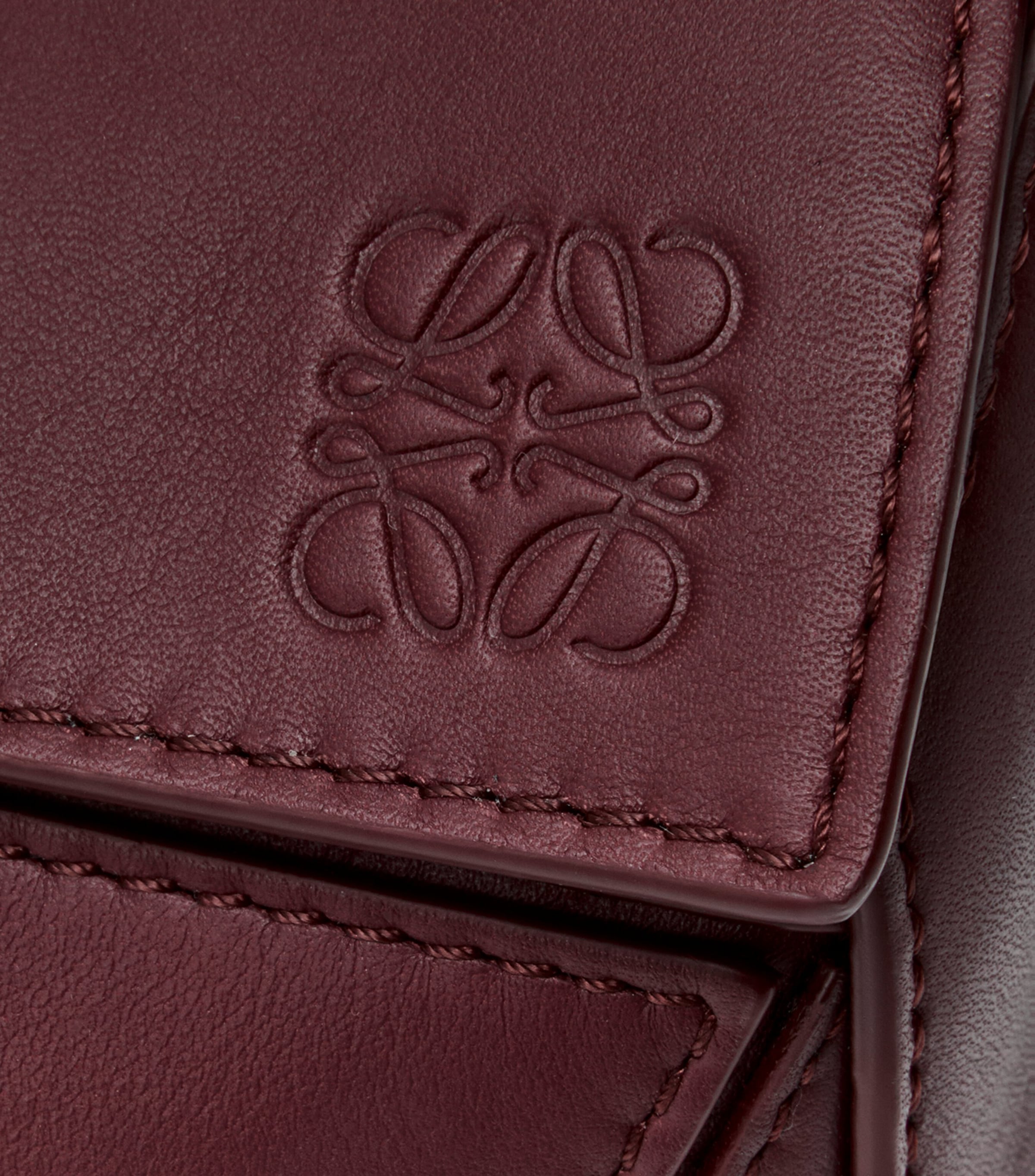 Small Leather Puzzle Woven Top-Handle Bag DARK BURGUNDY Image 8