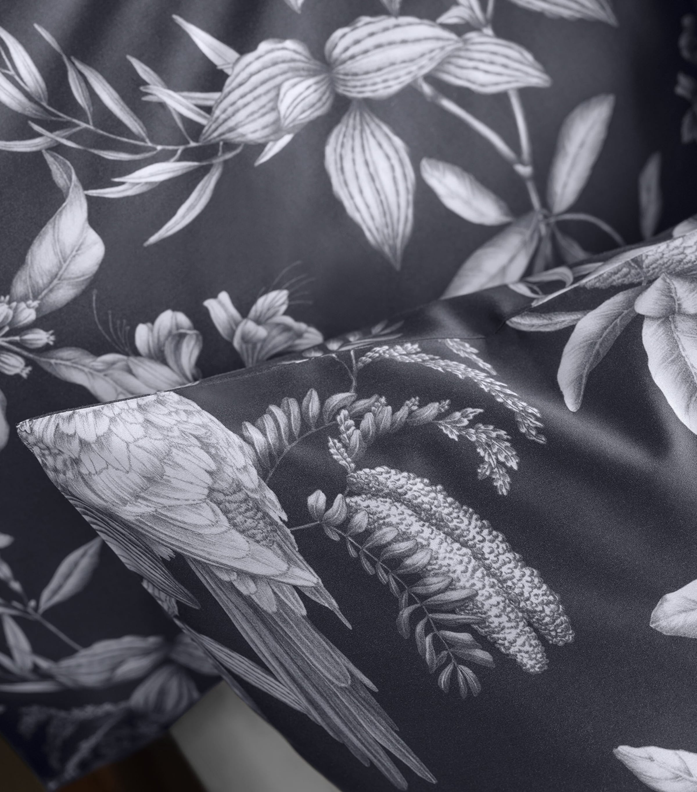 Cotton Sateen Calypso King Duvet Cover (220cm x 230cm) NOIR Image 4