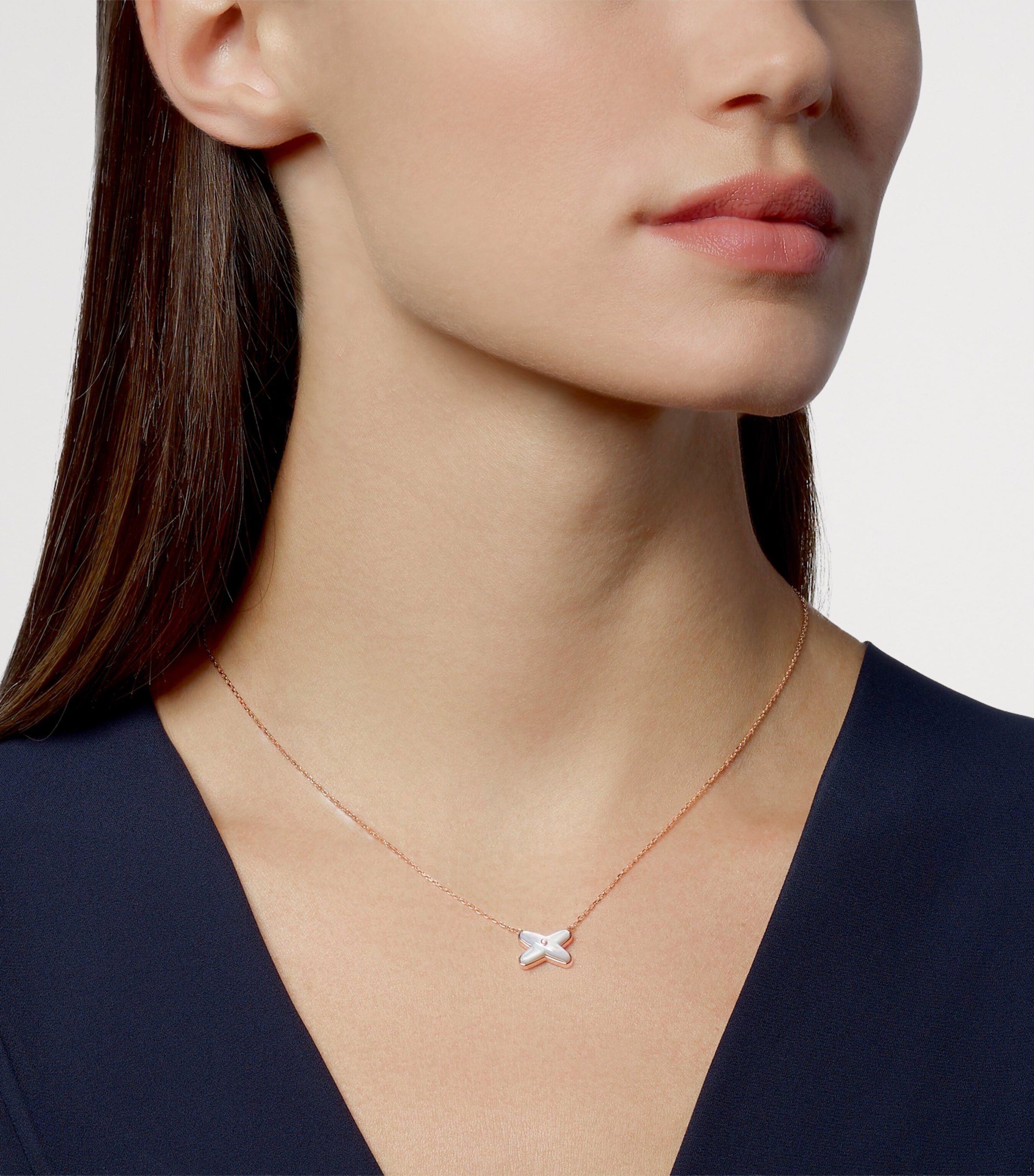 Chaumet Rose Gold, Diamond and Mother-of-Pearl Jeux de Liens Pendant Necklace Pink Gold Image 2