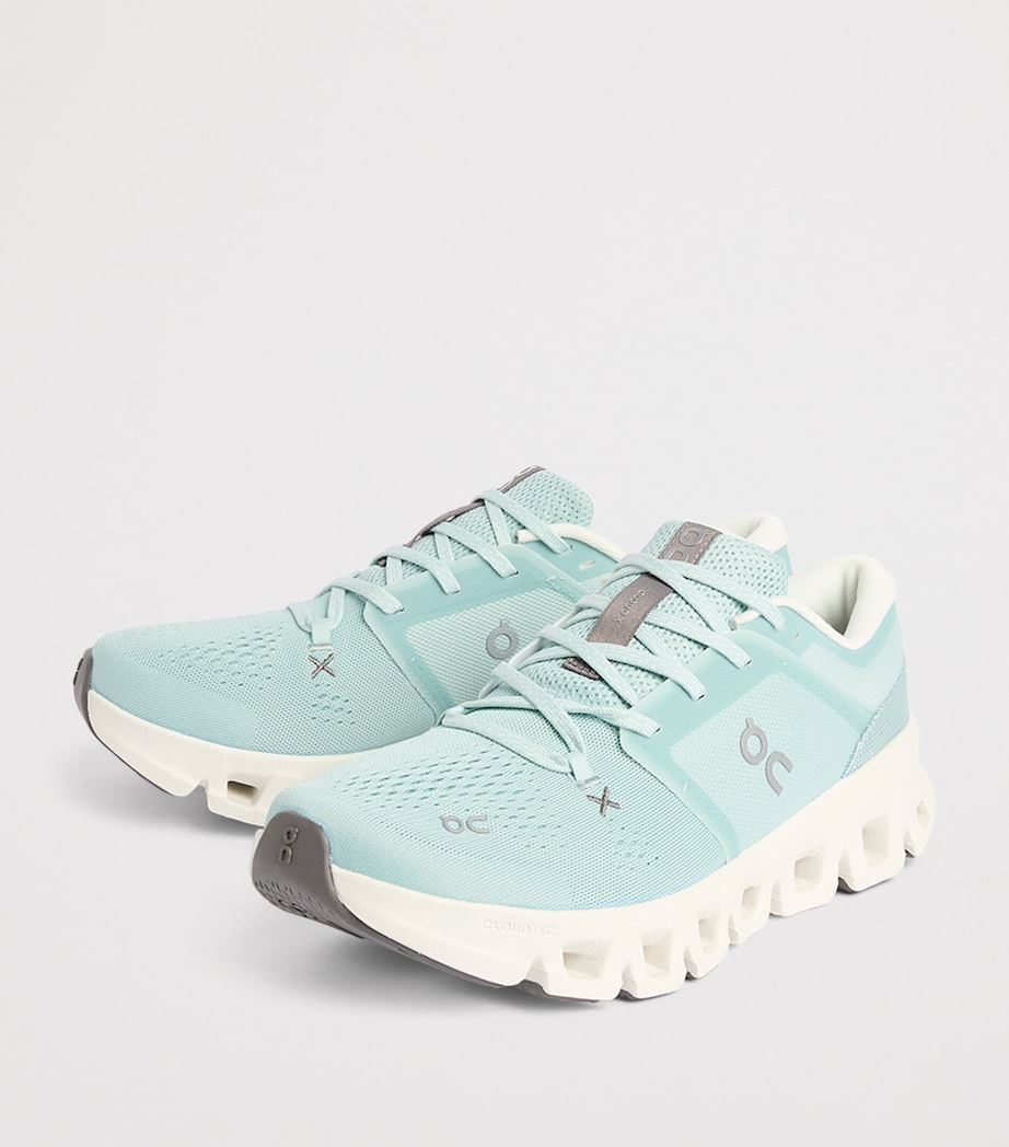 On Womens Cloud X 5 Trainers Brook | Ivory Image 2