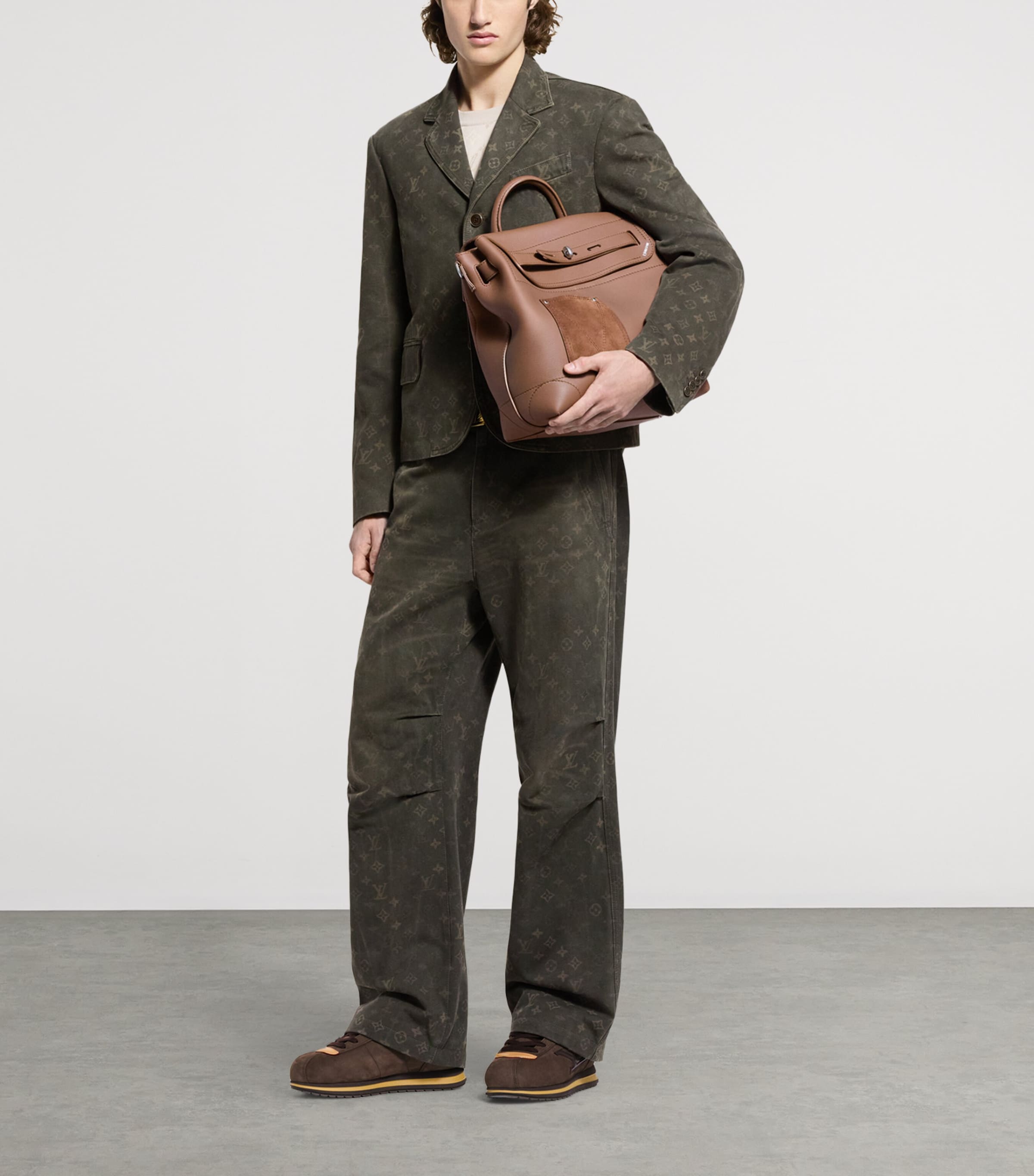 Suede Buttersoft Trainers BROWN Image 8