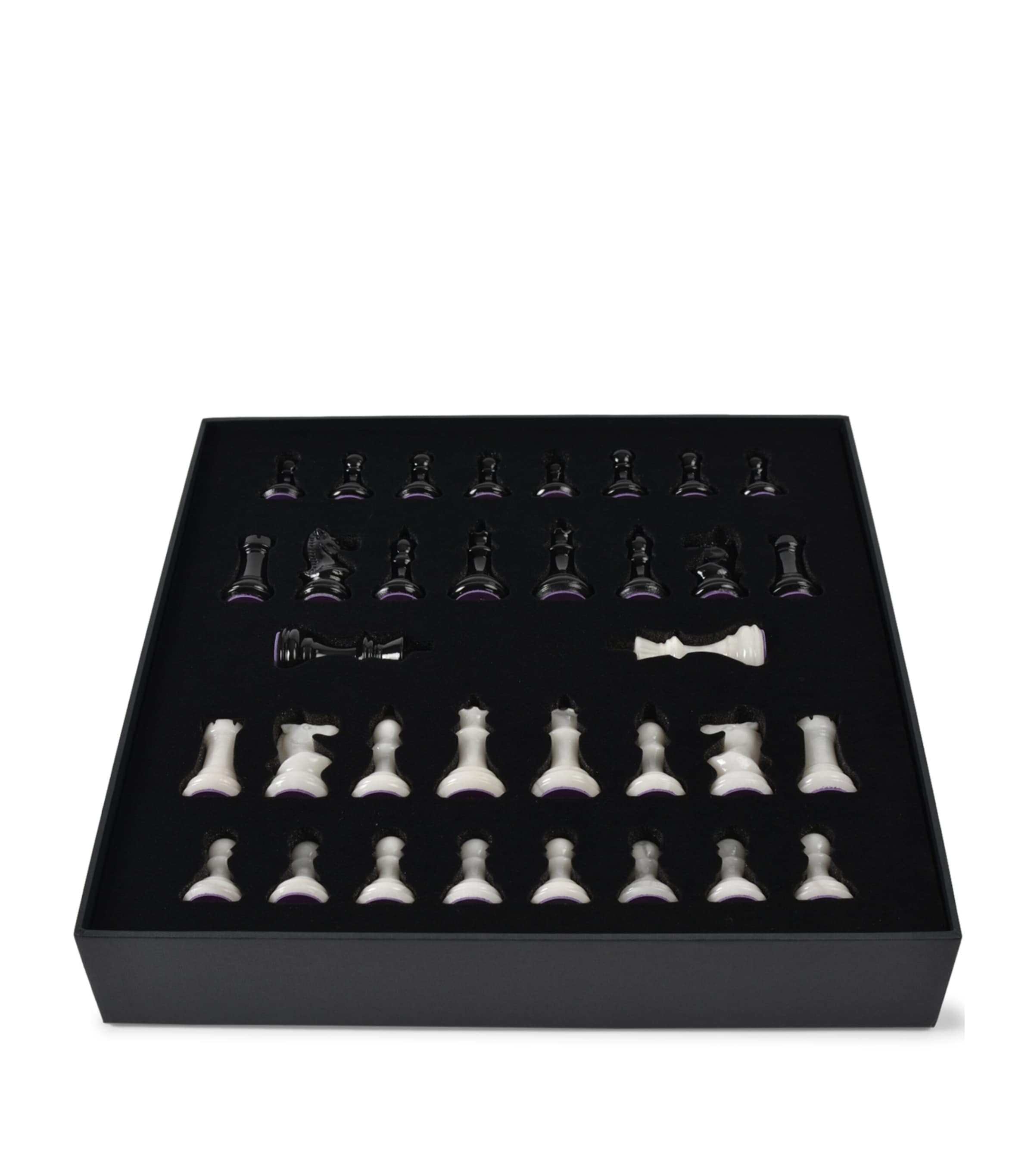 Stone Chess Set BLACK AND WHITE Image 5