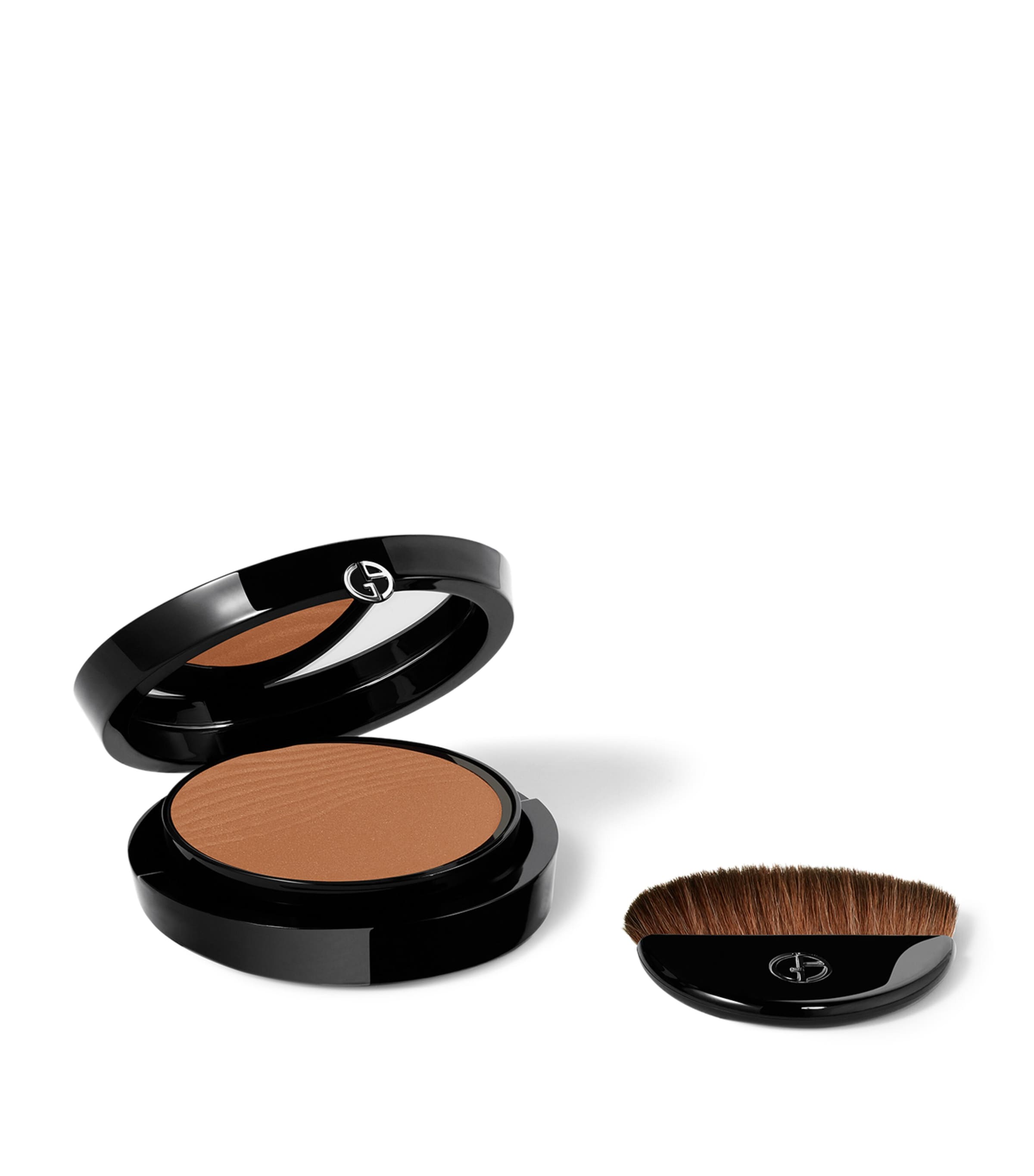 Armani Luminous Silk Glow Fusion Powder Image 3