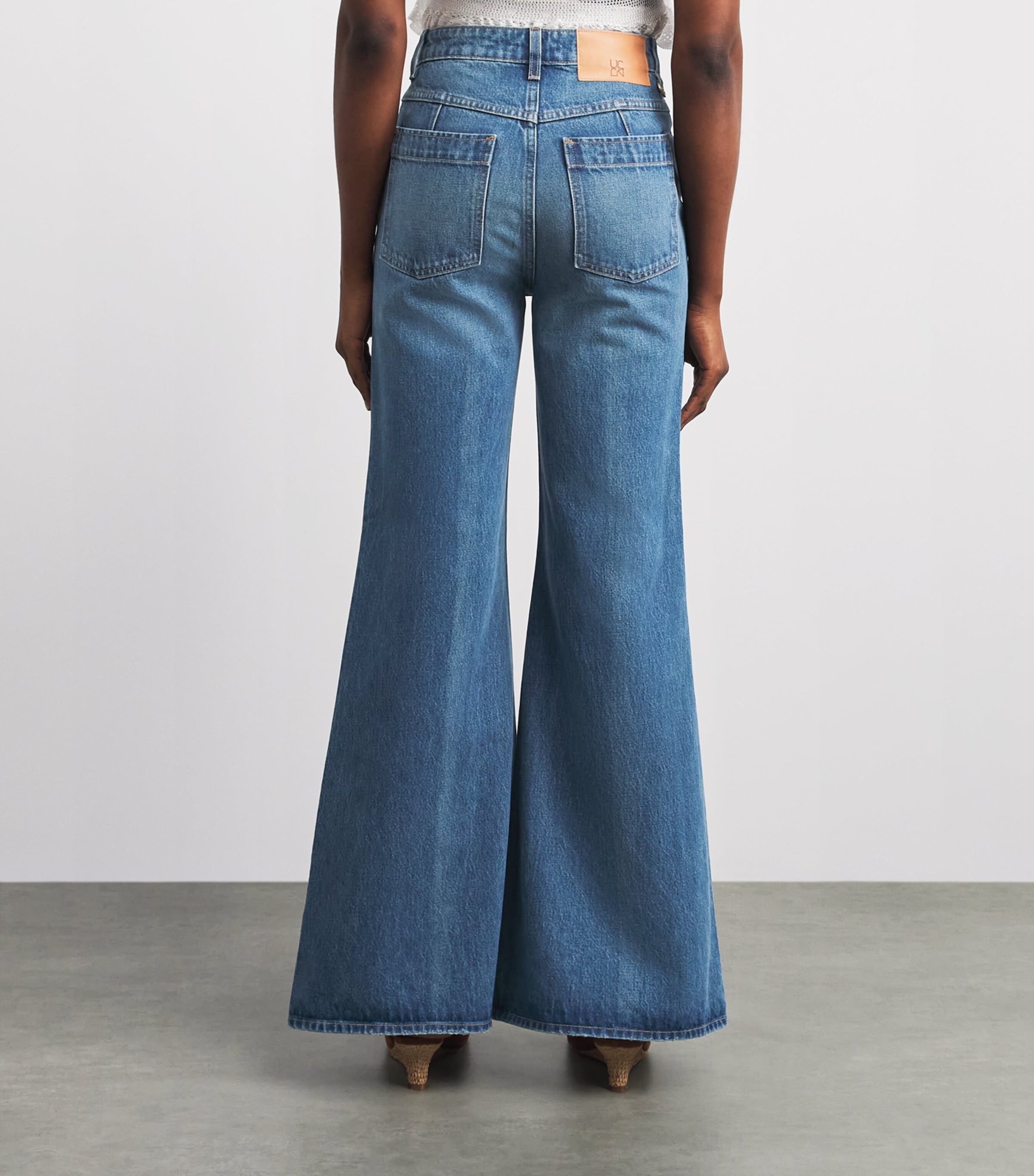 Ulla Johnson Womens Odelia Flared Jeans Danube Image 5