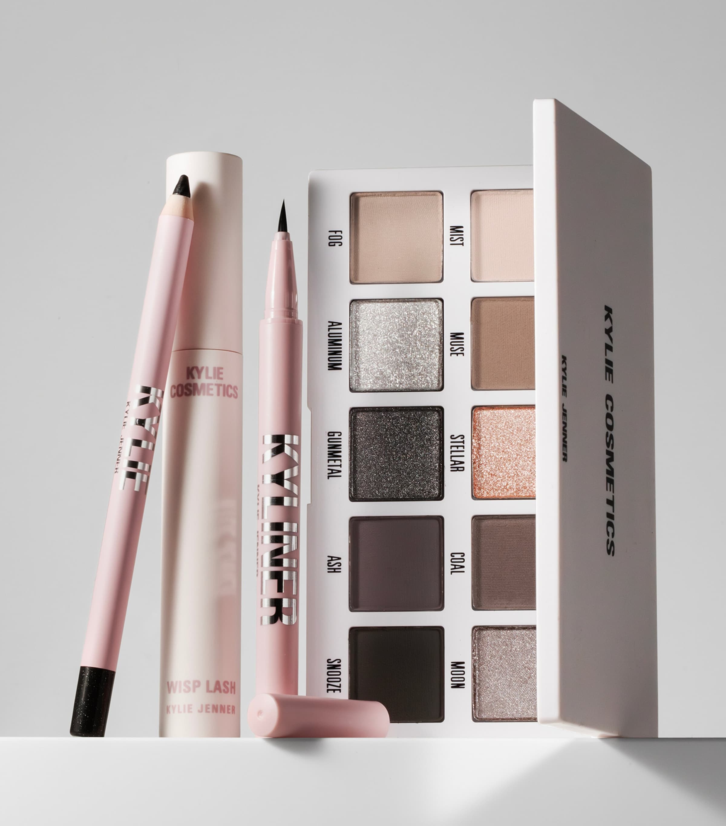Kylie Cosmetics Smokey Eyeshadow Palette Image 6