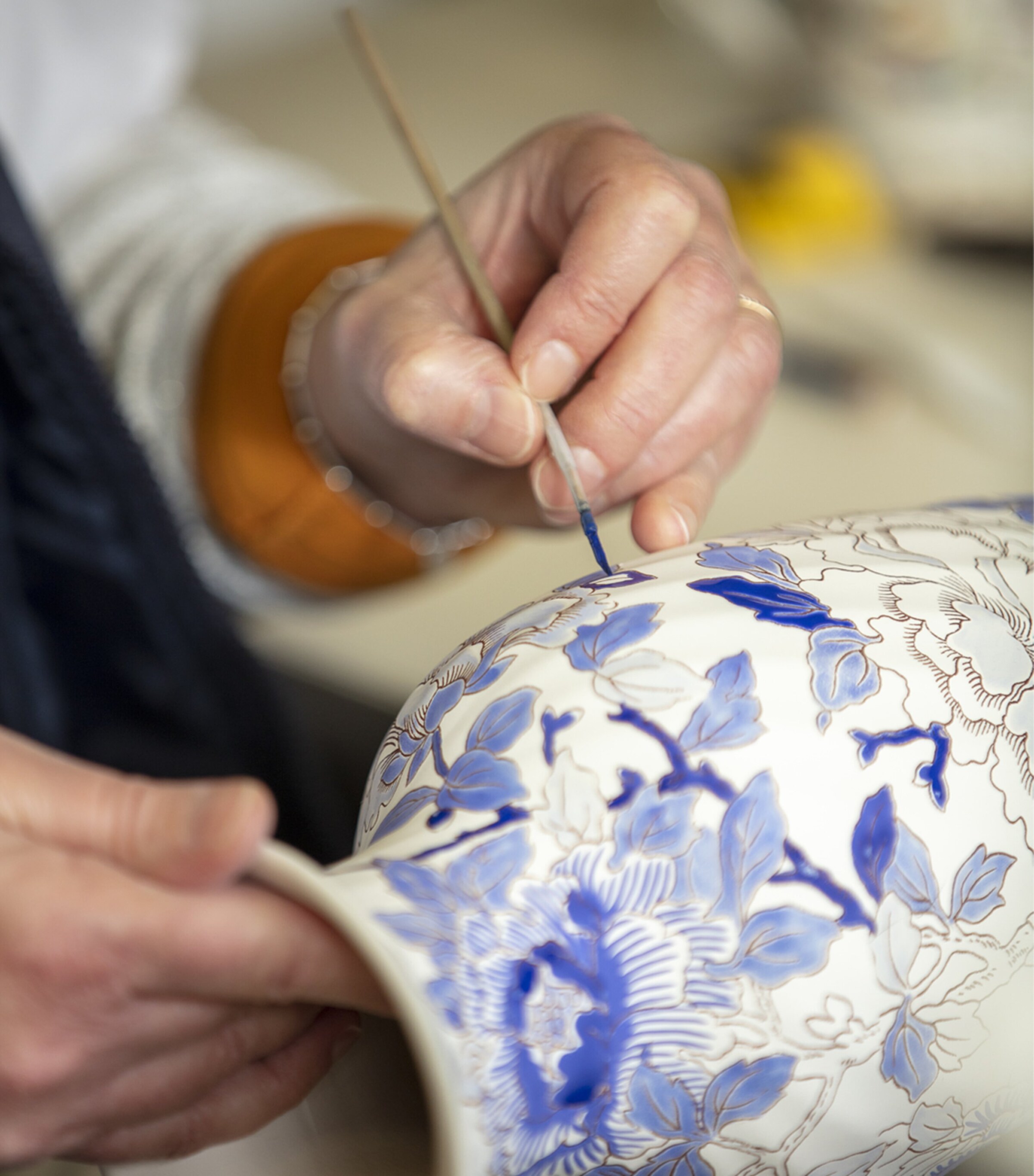 Pivoines Egg Ornament BLUE Image 2