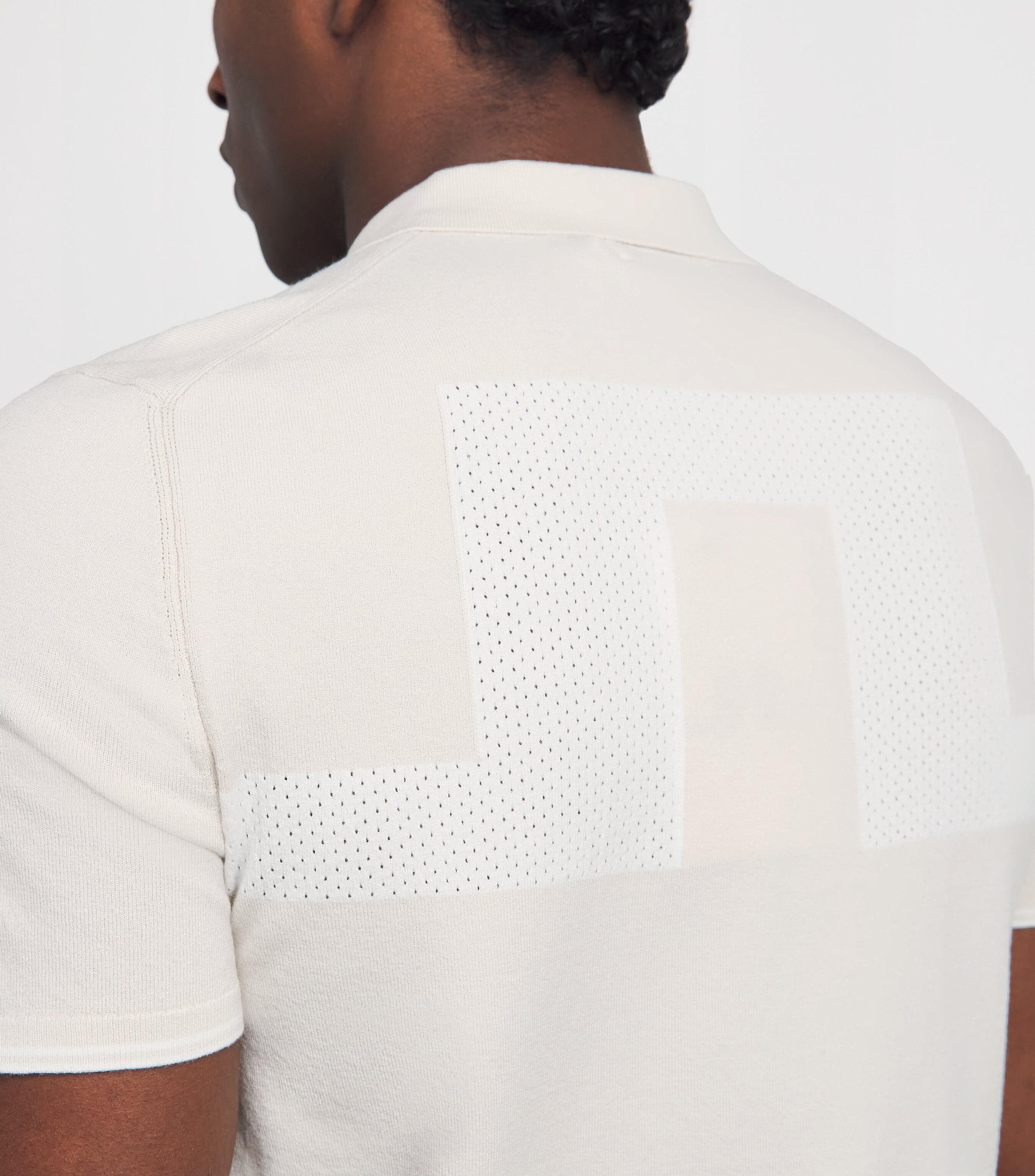 J Lindeberg Mens Matheo Knit Golf Polo Shirt Moonbeam Image 3