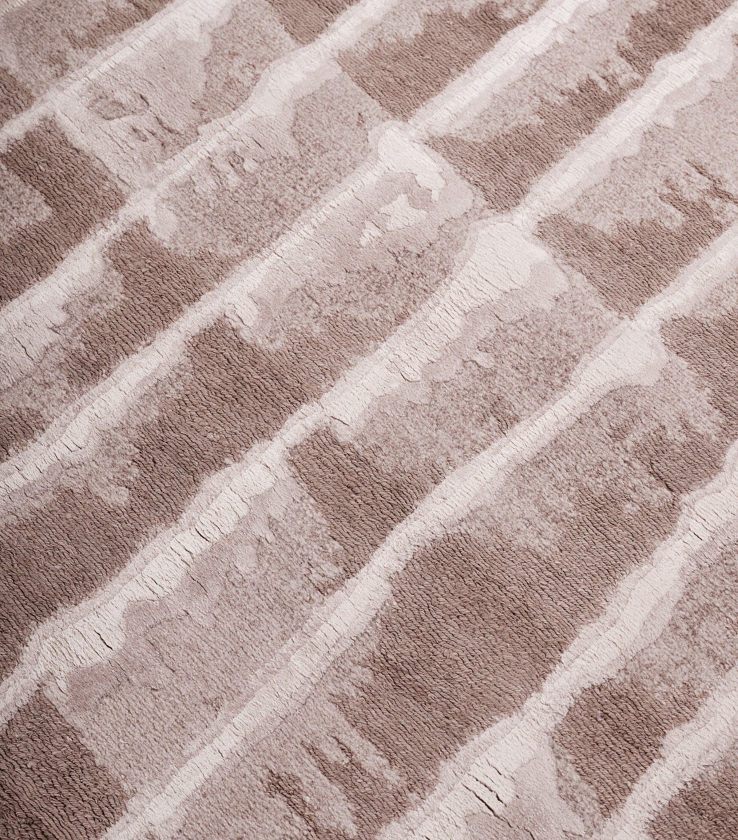 x Kelly Wearstler Elowen Peony Rug (2.44m x 3.05m) NEUTRAL Image 2