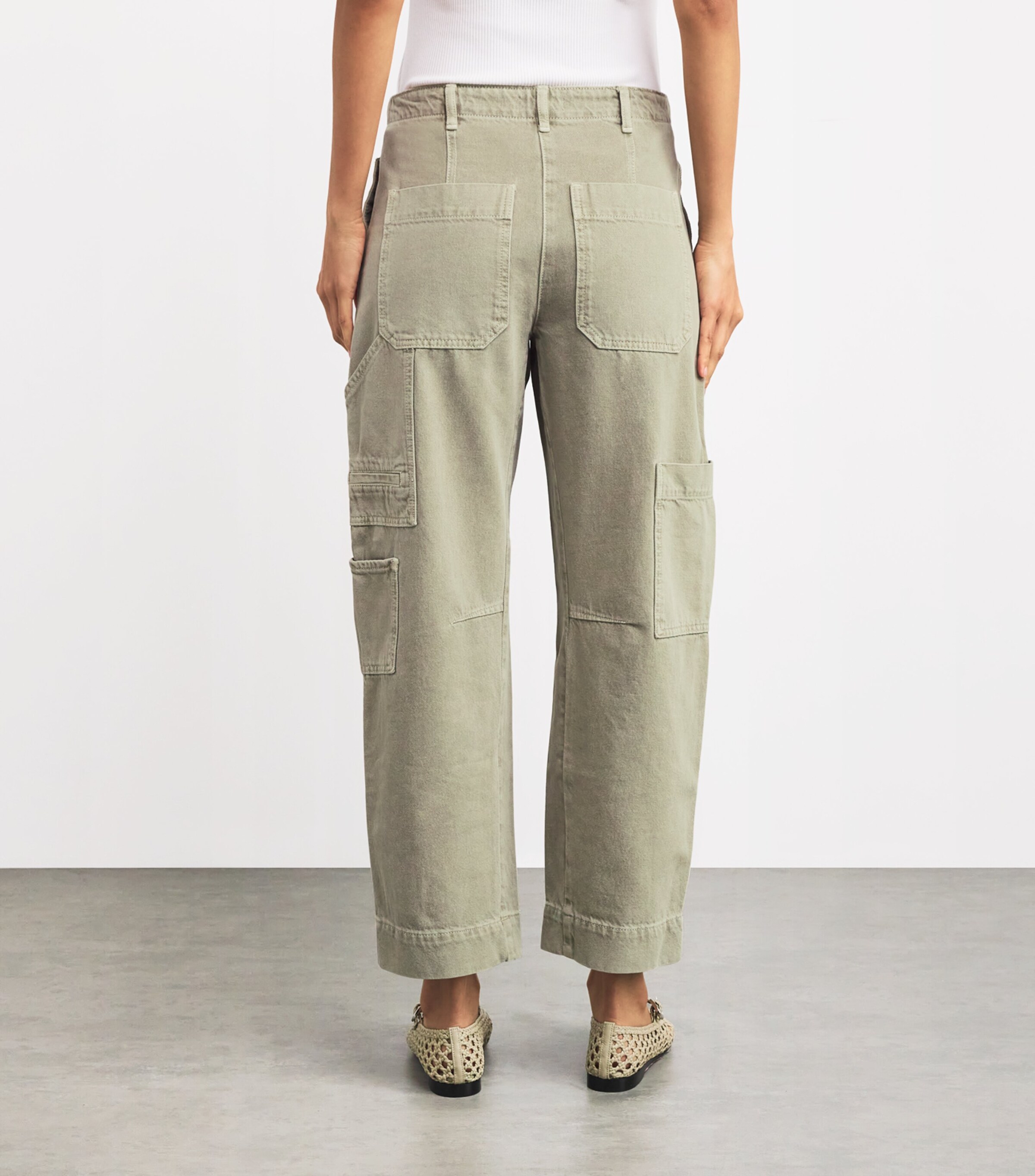 Engineered Wide-Leg Trousers PASTEL GREEN Image 4