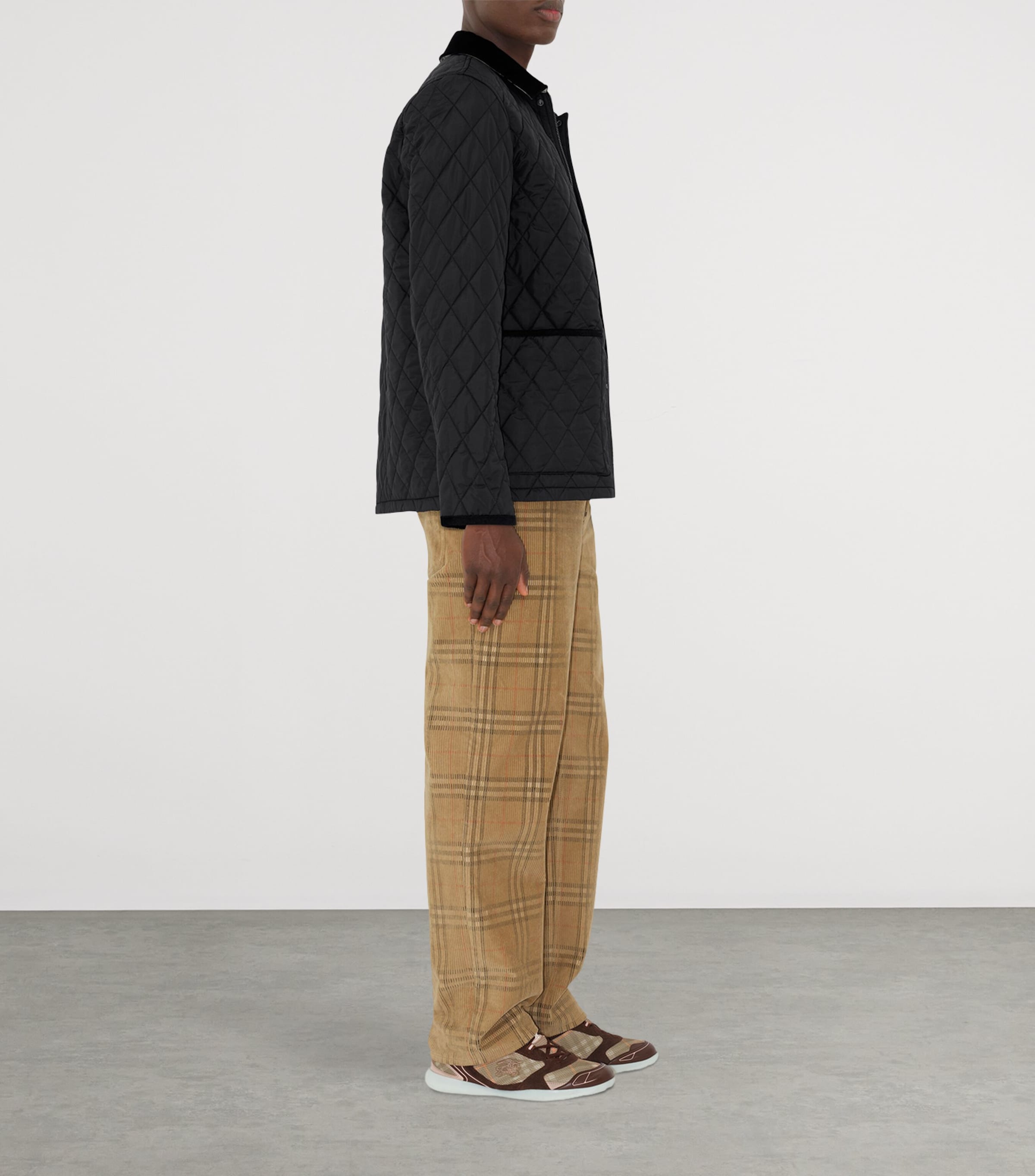 Burberry Mens Quilted Barn Jacket Black Image 4