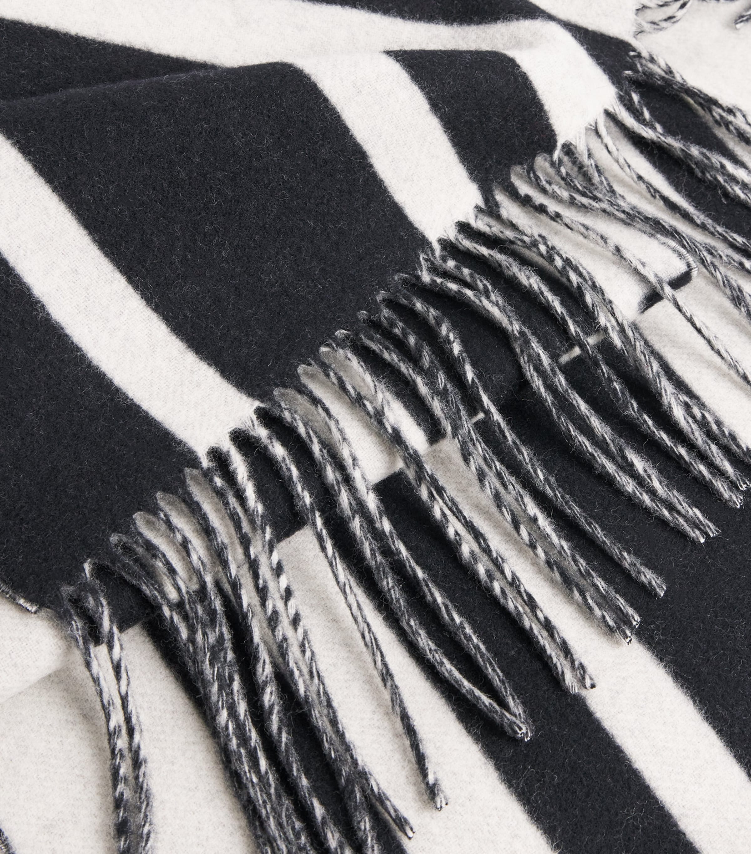Wool Magali Scarf IVORY/BLACK Image 4