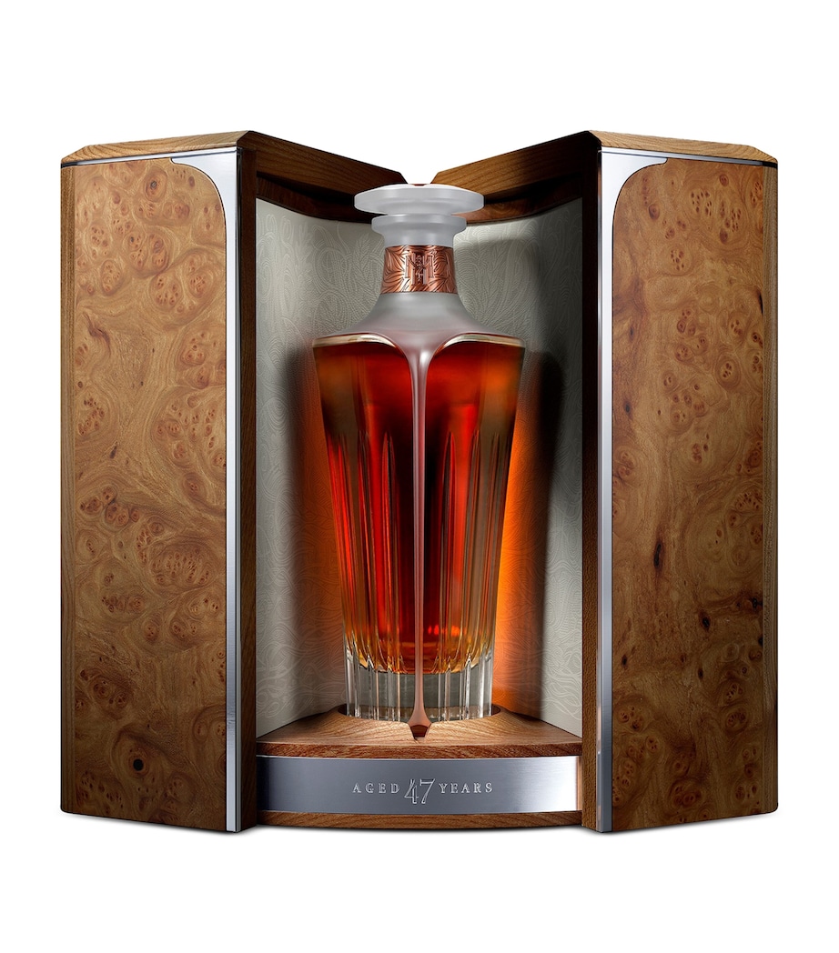 47-Year-Old Midleton Very Rare Silent Distillery Collection Chapter Three Whisky (75cl) NO COLOUR Image 2