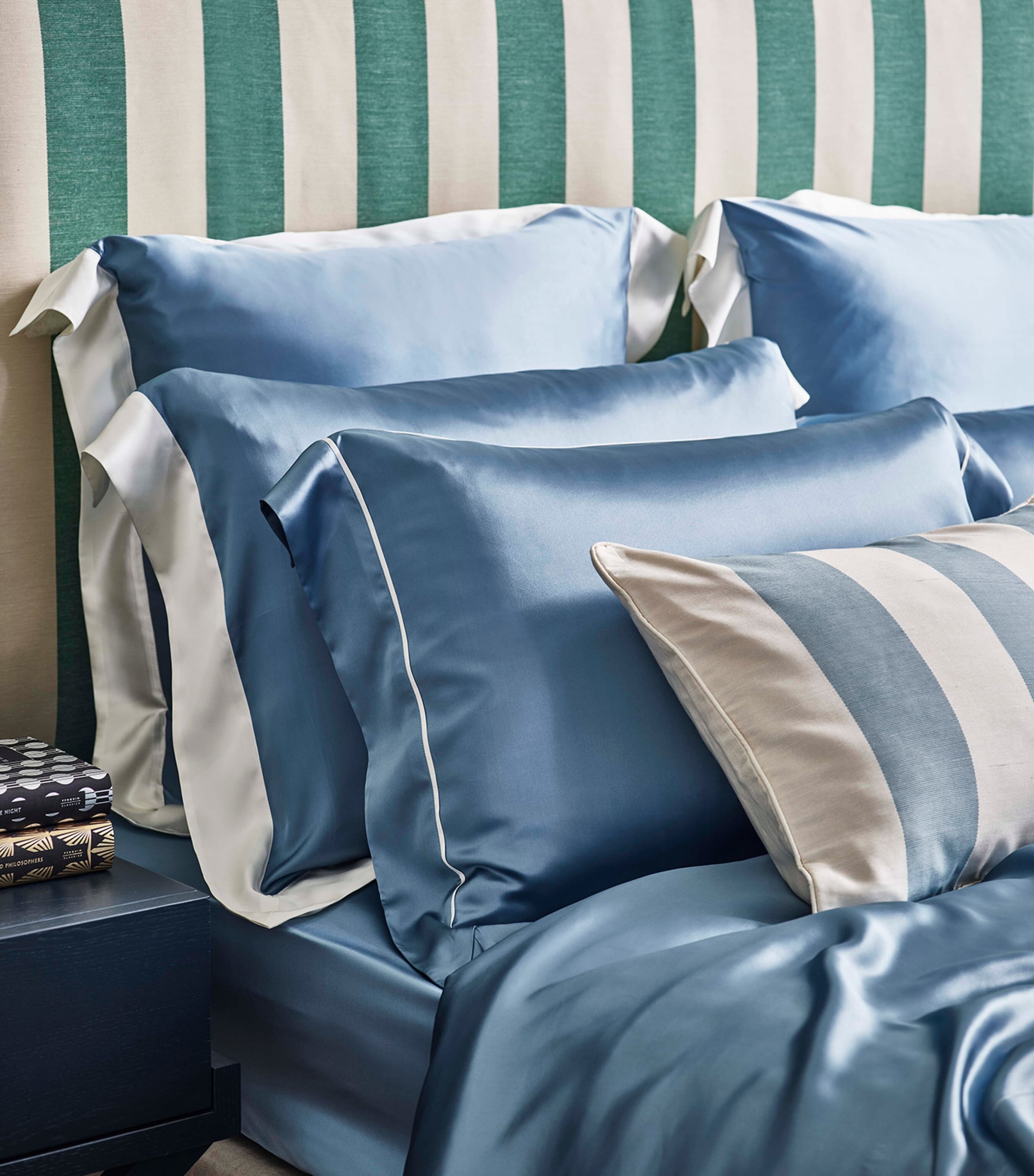 Silk King Pillowcase (50cm x 90cm) SMMRHLL BLUE & IVORY Image 3