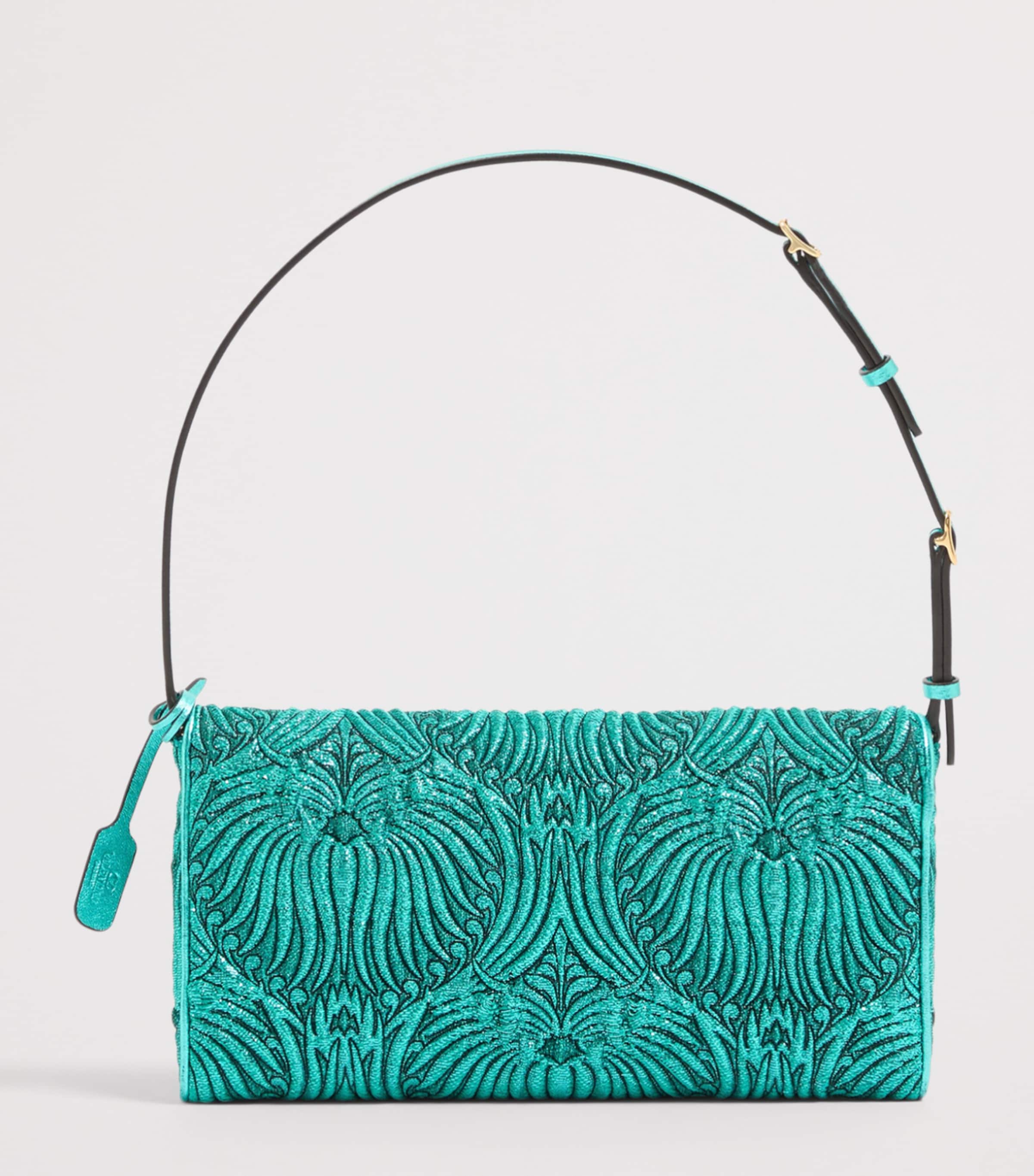 Valentino Garavani Small Devain Shoulder Bag Gtm Image 4