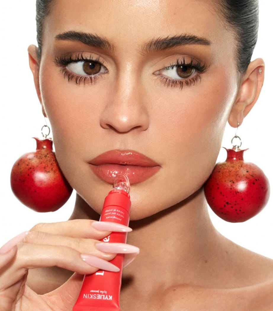 Kylie Cosmetics Lip Butter Pomegranate Image 3