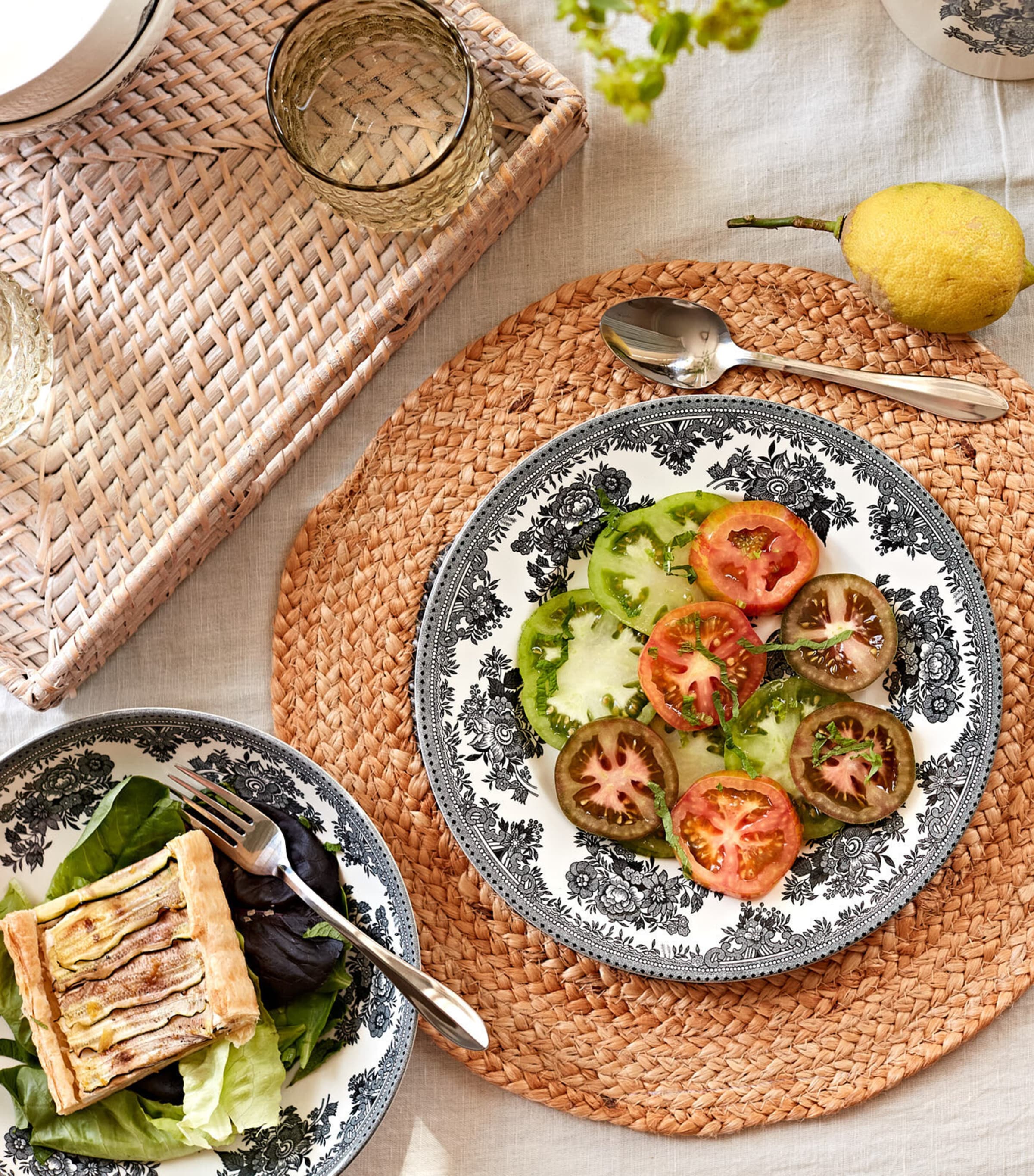 Set of 4 Asiatic Pheasants Cereal Bowls (16cm) BLACK & WHITE Image 2