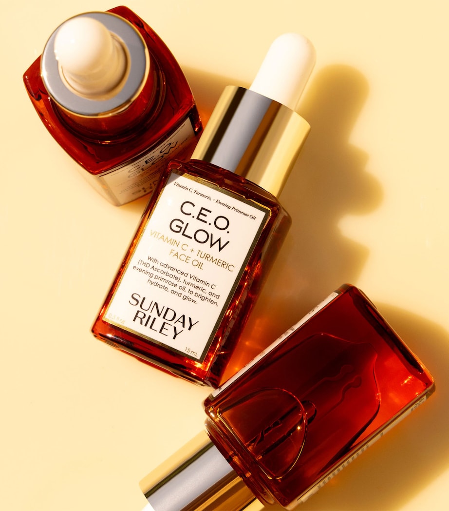 Sunday Riley C.E.O. Glow Vitamin C + Turmeric Face Oil (15ml) Image 4