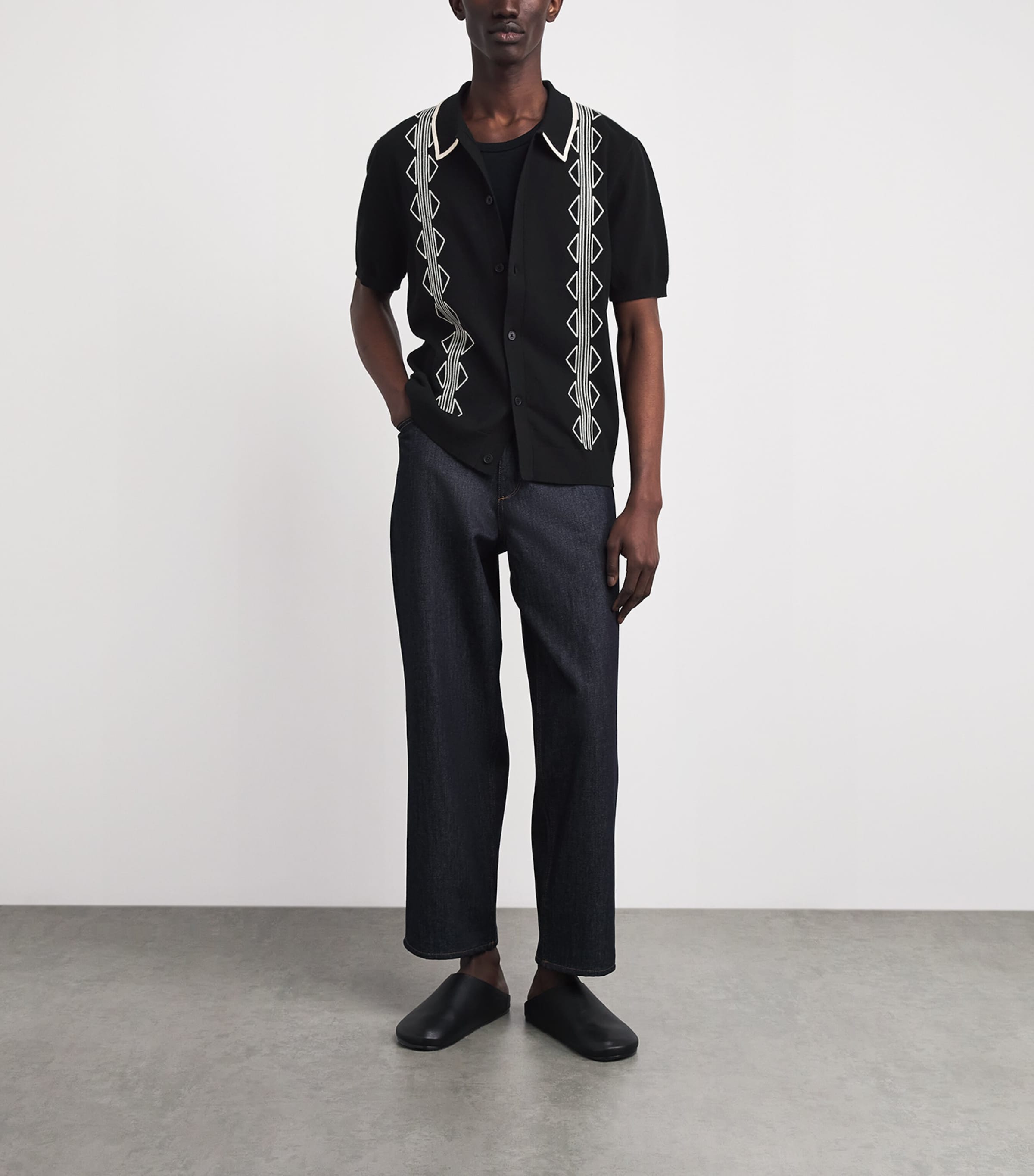 Wax London Mens Cotton-Blend Embroidered Tellaro Shirt Black / Ecru Image 2